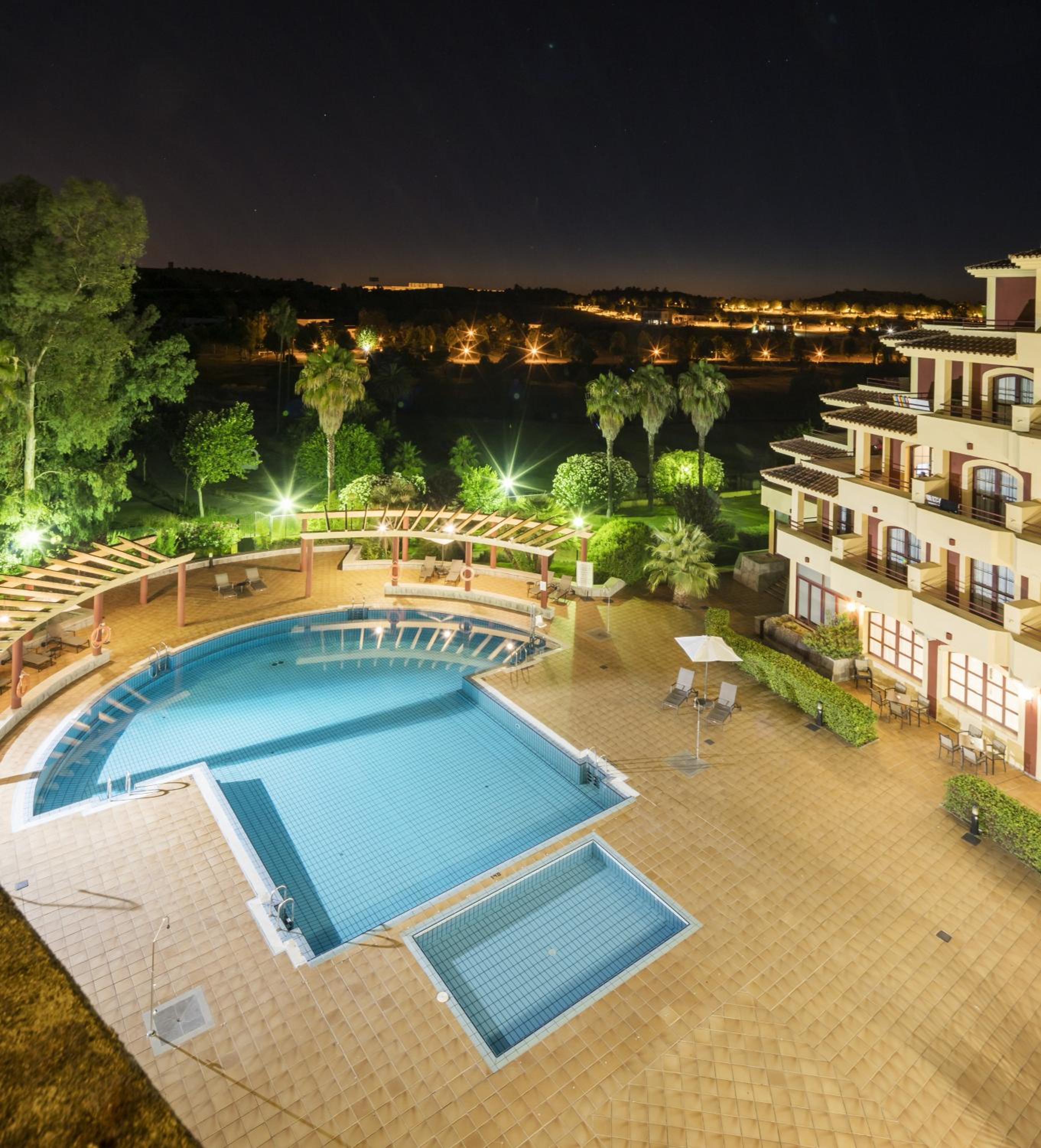 Hotel ILUNION Golf Badajoz — 9