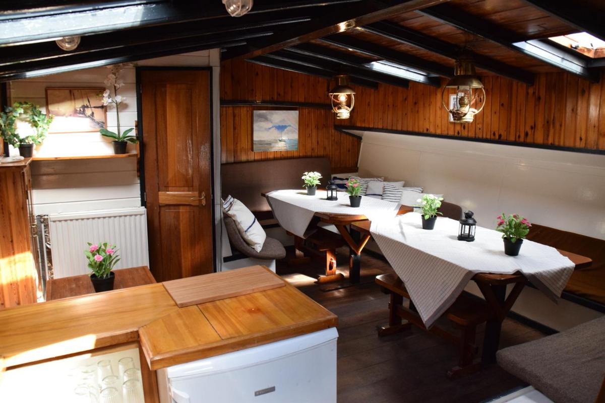 Boat-Apartment Rotterdam Fokkelina view 5