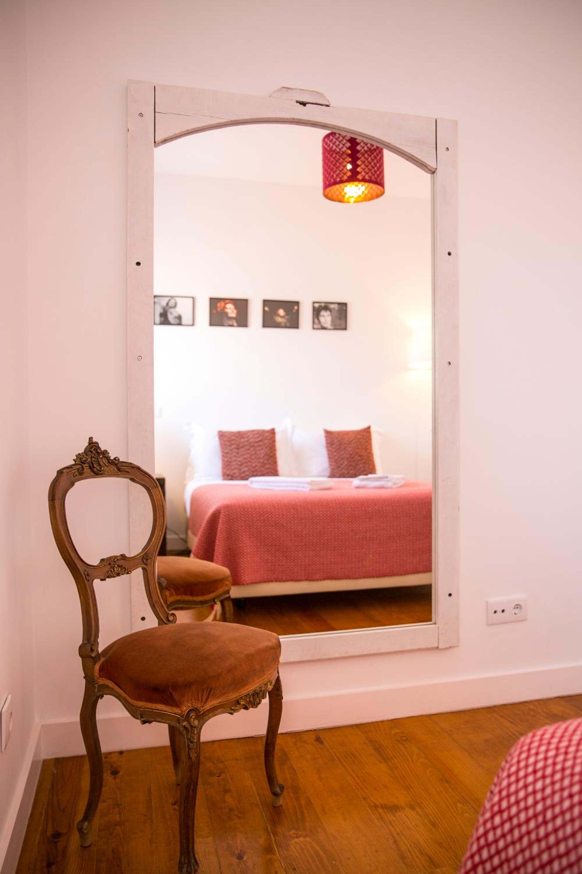 54 Santa Catarina Apartments
