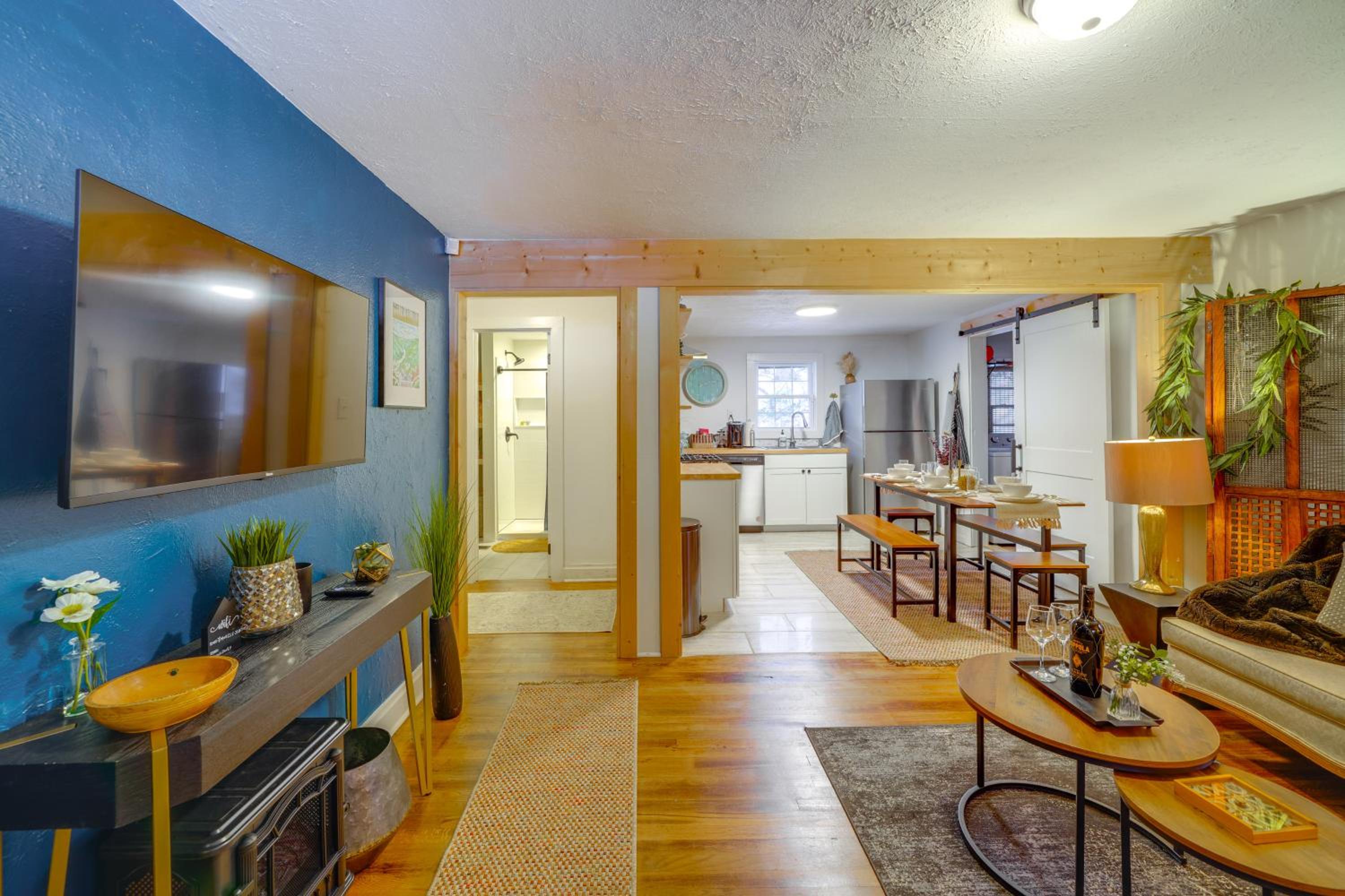 Walk to Dtwn Fayetteville Family Home with Fire Pit