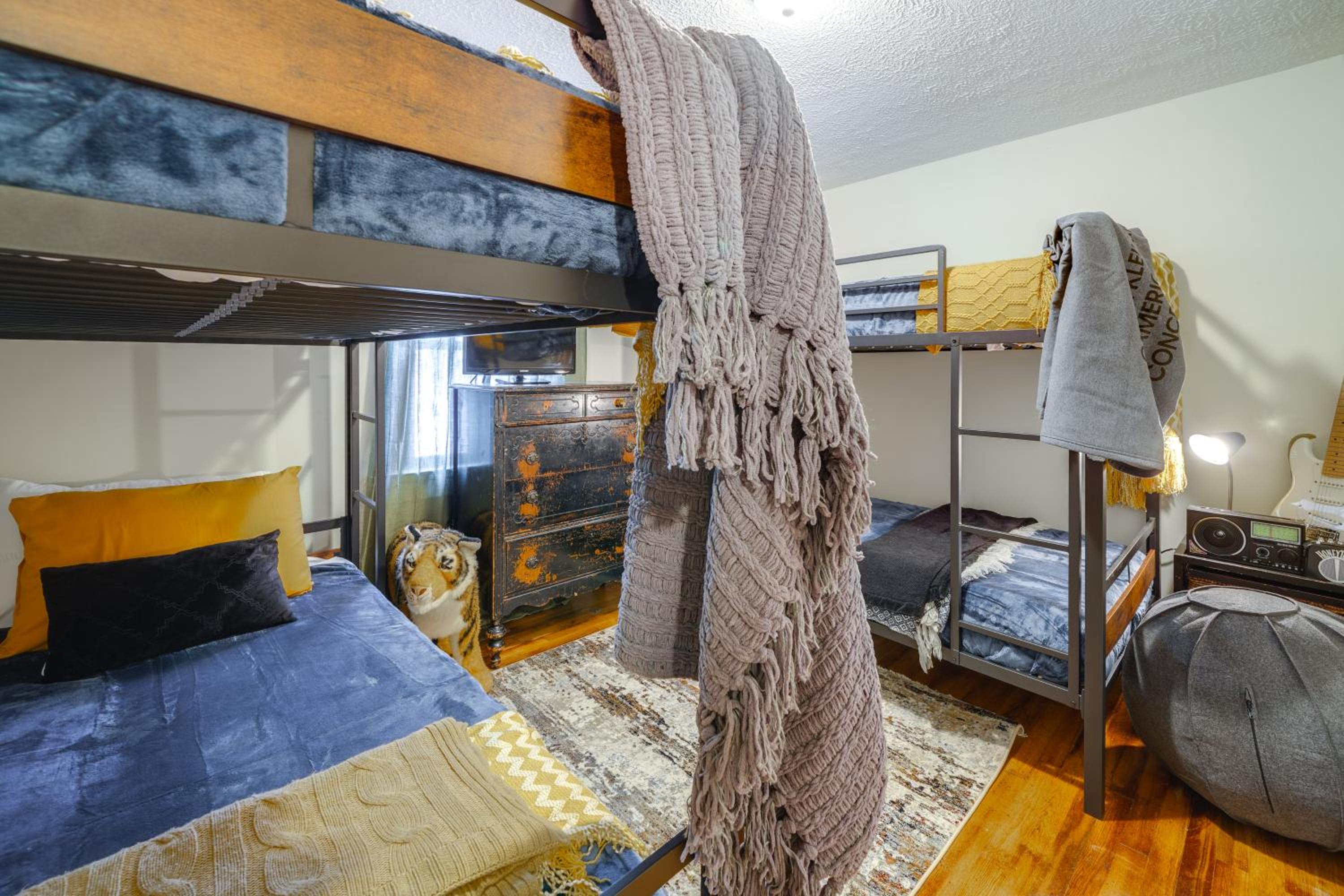 Walk to Dtwn Fayetteville Family Home with Fire Pit
