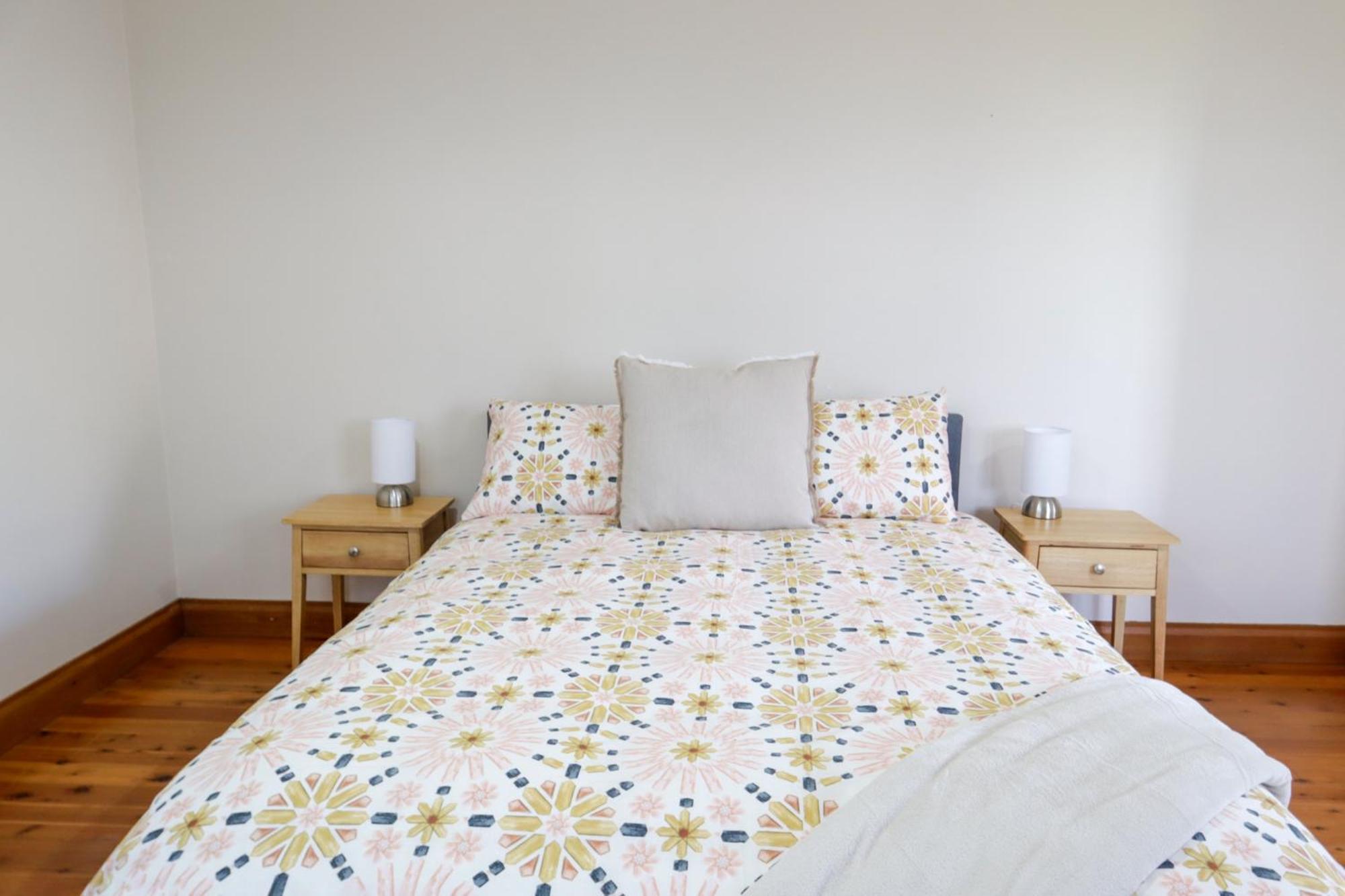 Spacious 3-Bed Home in Central Tenterfield