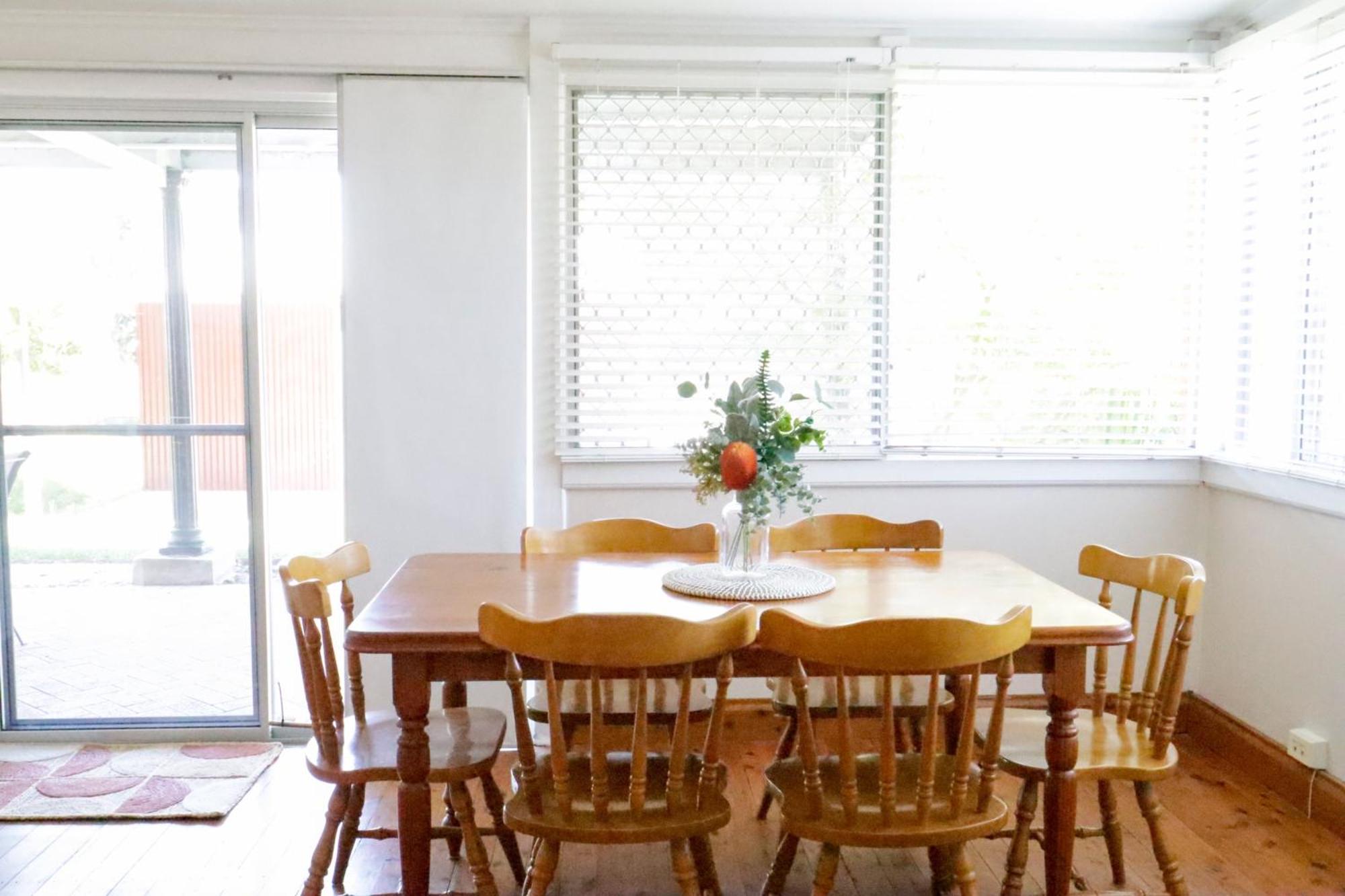 Spacious 3-Bed Home in Central Tenterfield