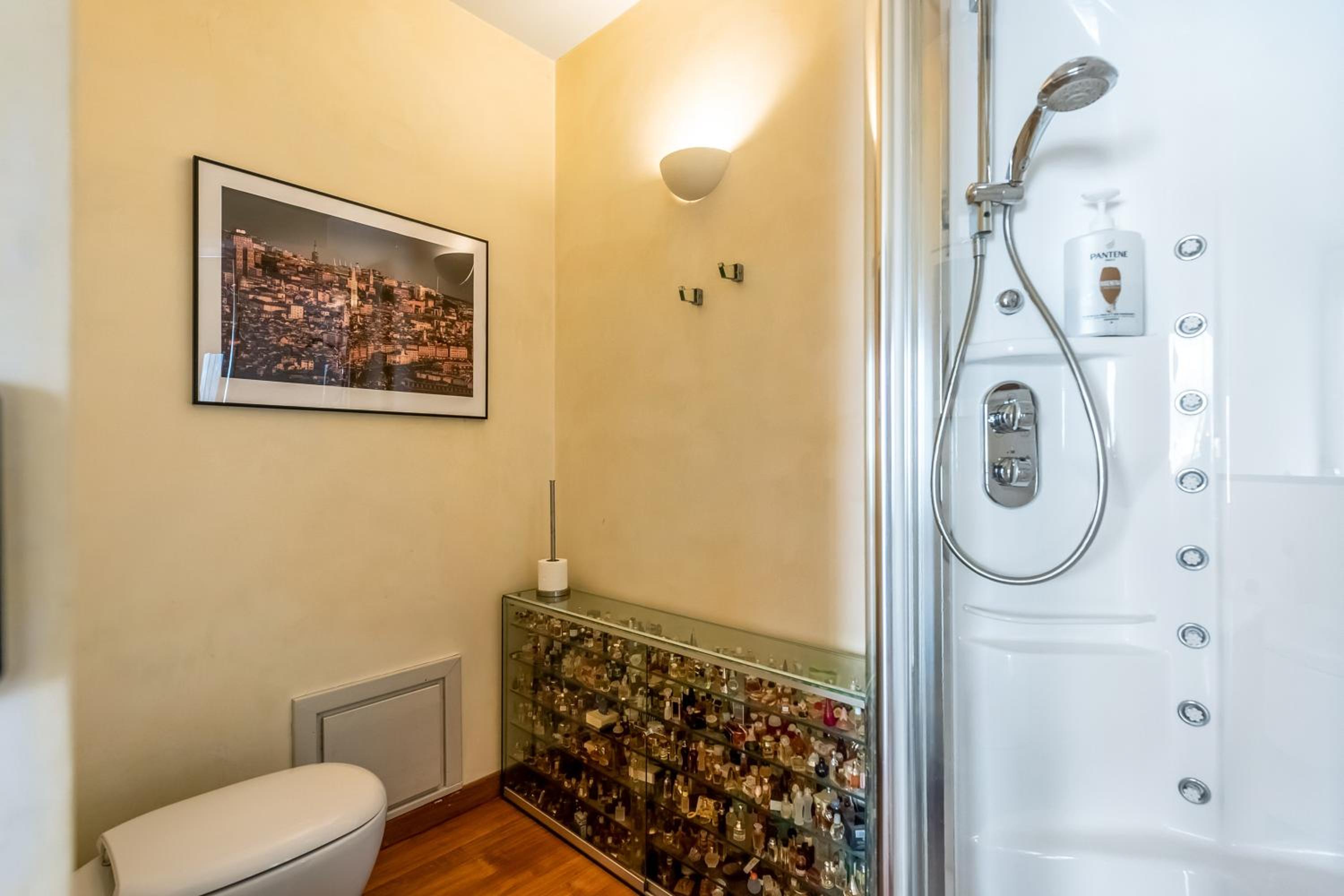 Piazza Rossetti Apartments