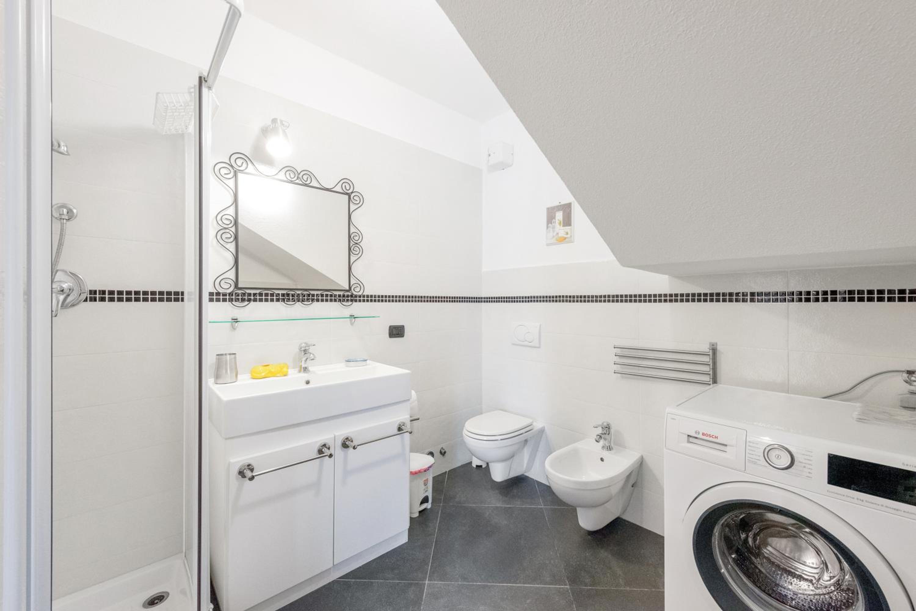 Moneglia Villa in A Quiet Place - Happy Rentals