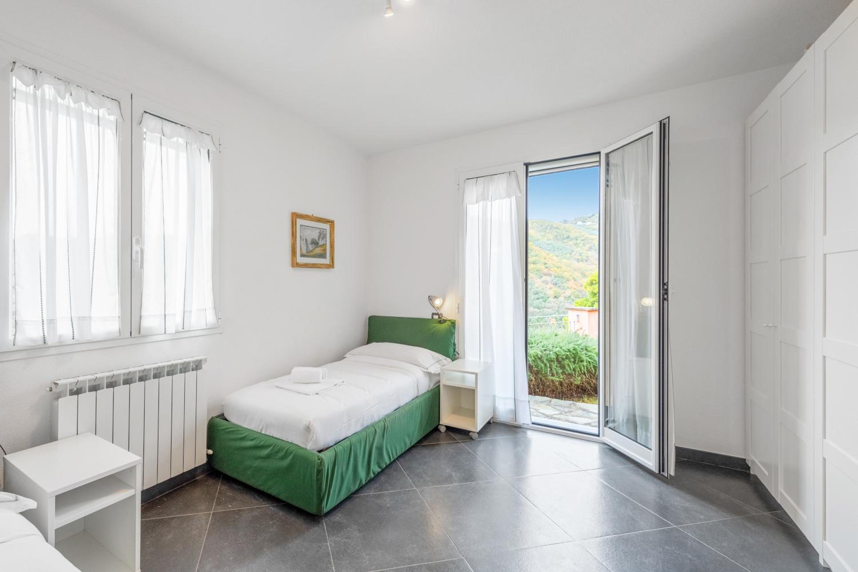 Moneglia Villa in A Quiet Place - Happy Rentals
