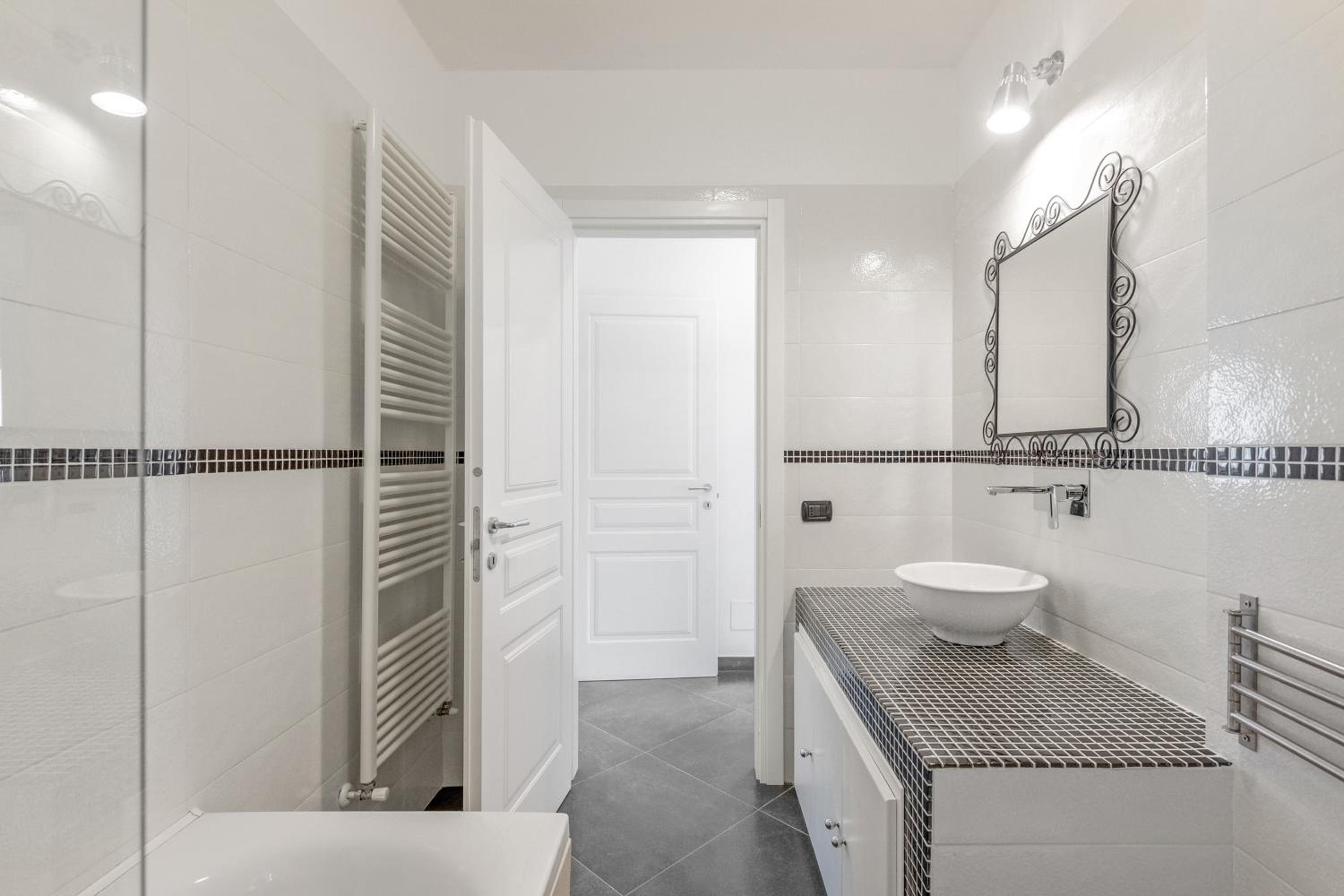 Moneglia Villa in A Quiet Place - Happy Rentals