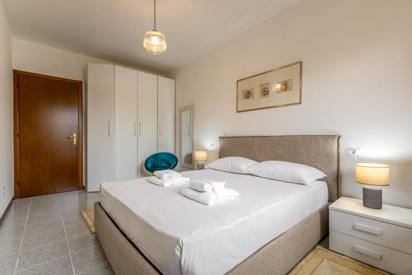 Artemisia B2-12 by Wonderful Italy