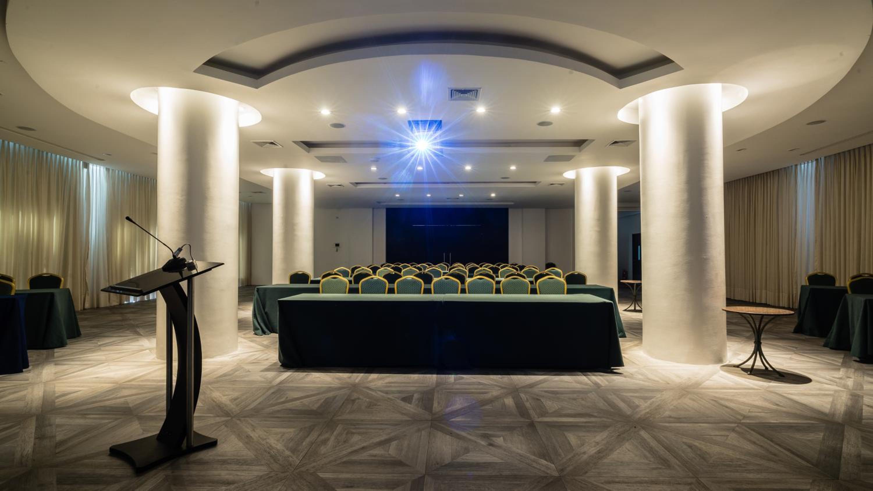 Antofagasta Vacations - Hotel Antofagasta - Property Image 1