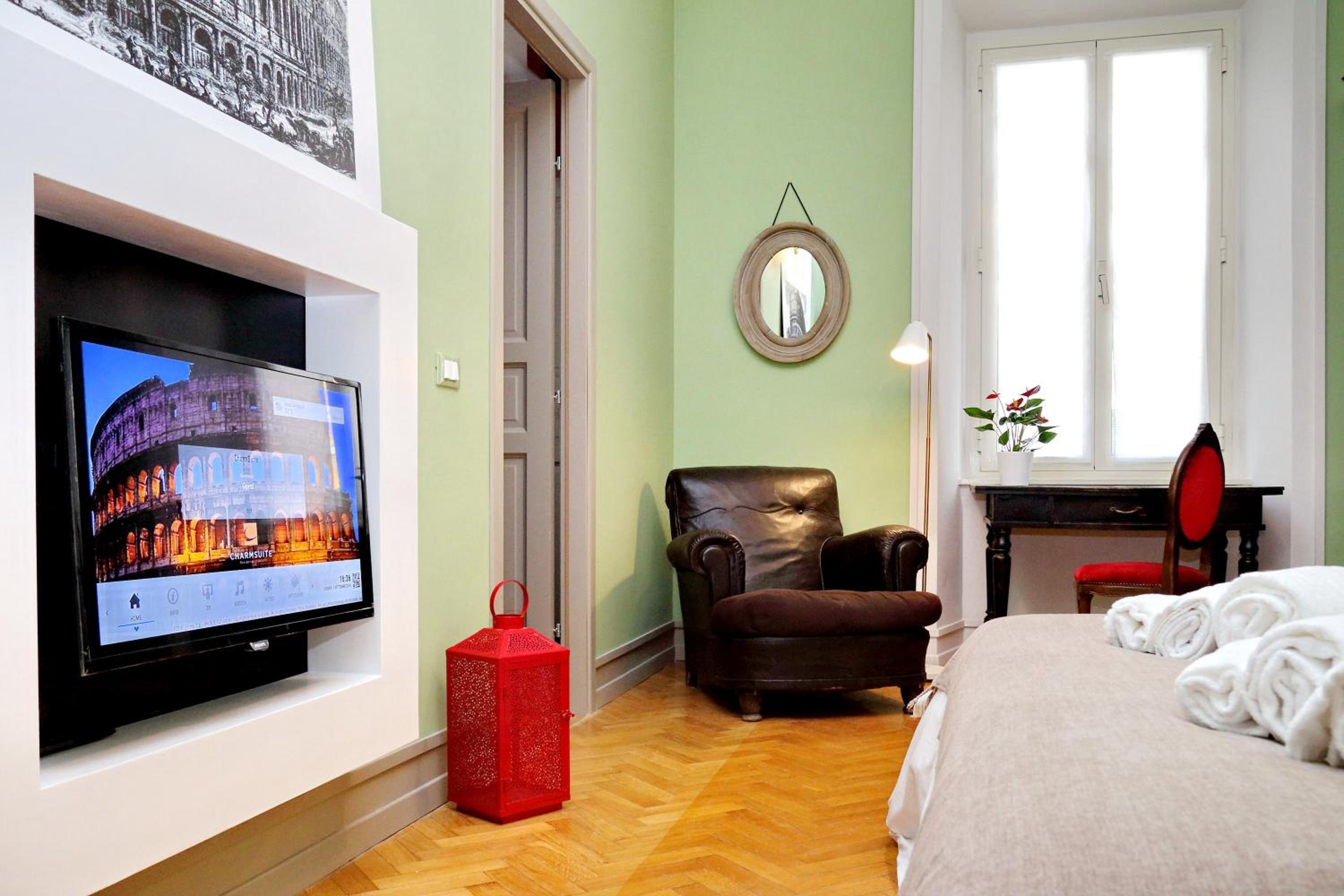 Piranesi Charmsuite