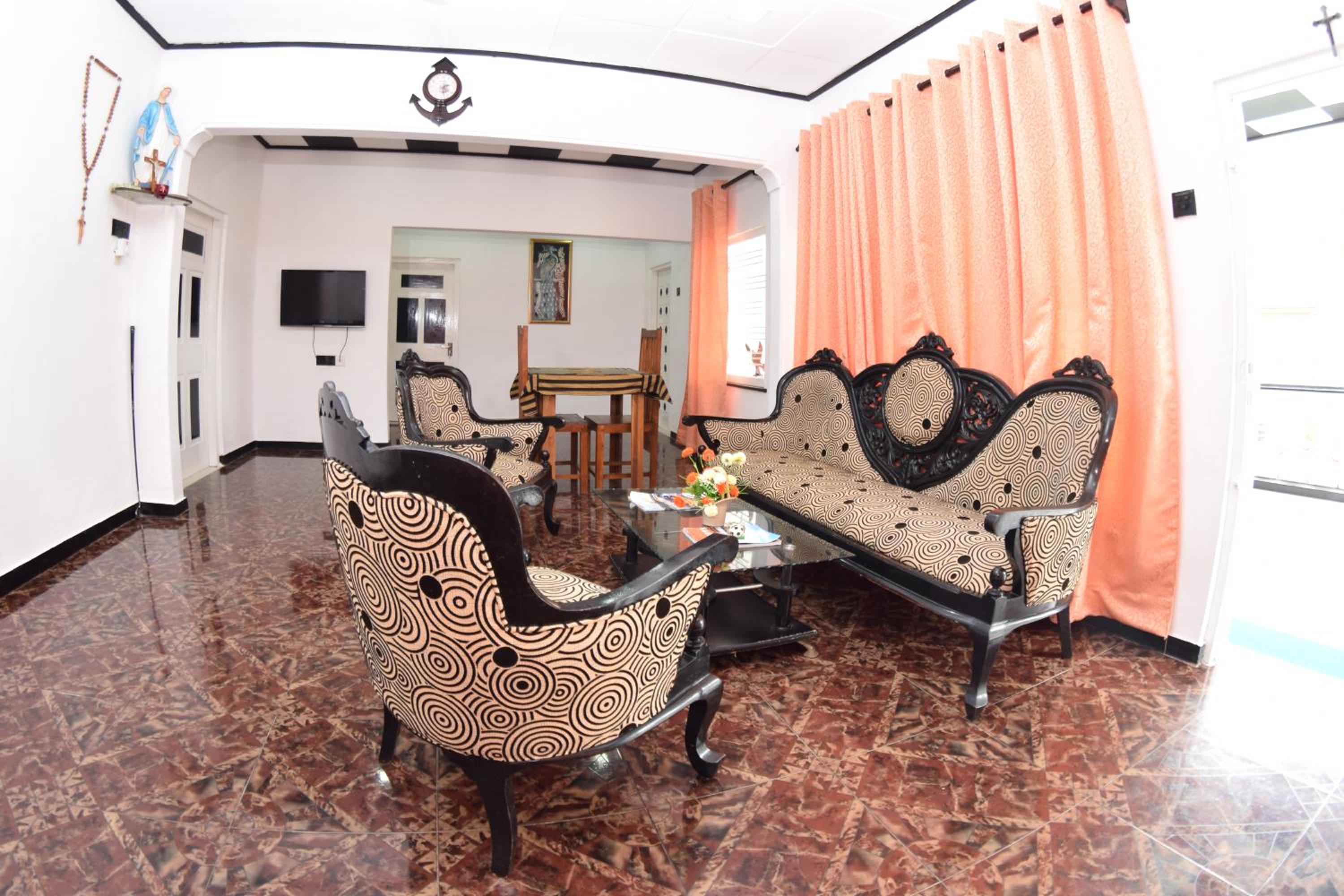 Royal Residence Negombo
