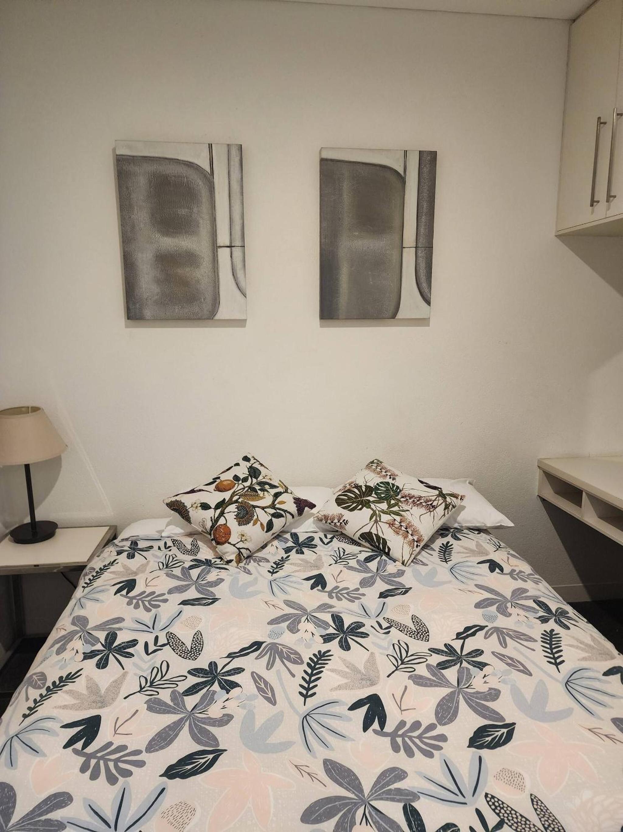Edtrack APT - near Crown Casino