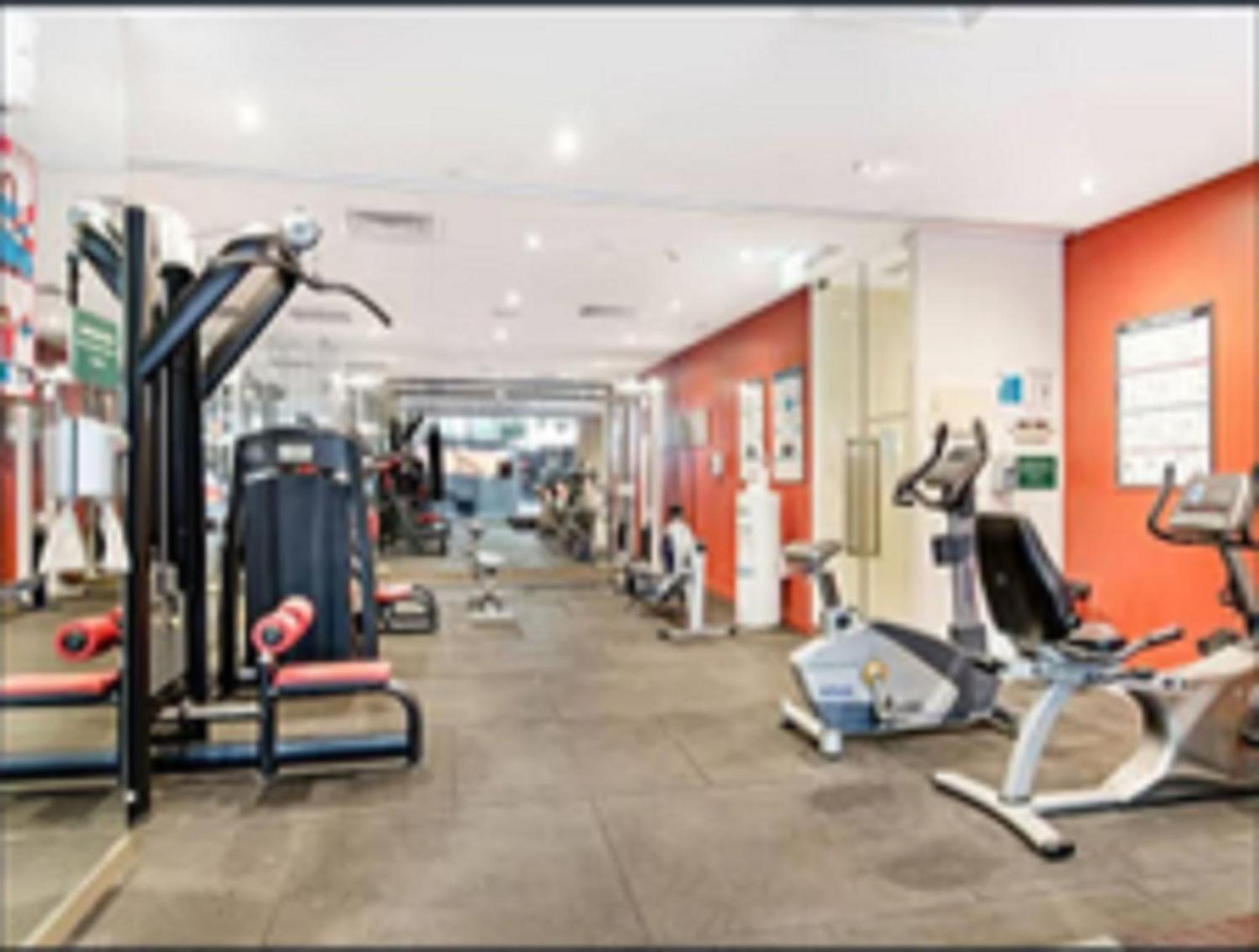 Edtrack APT - near Crown Casino