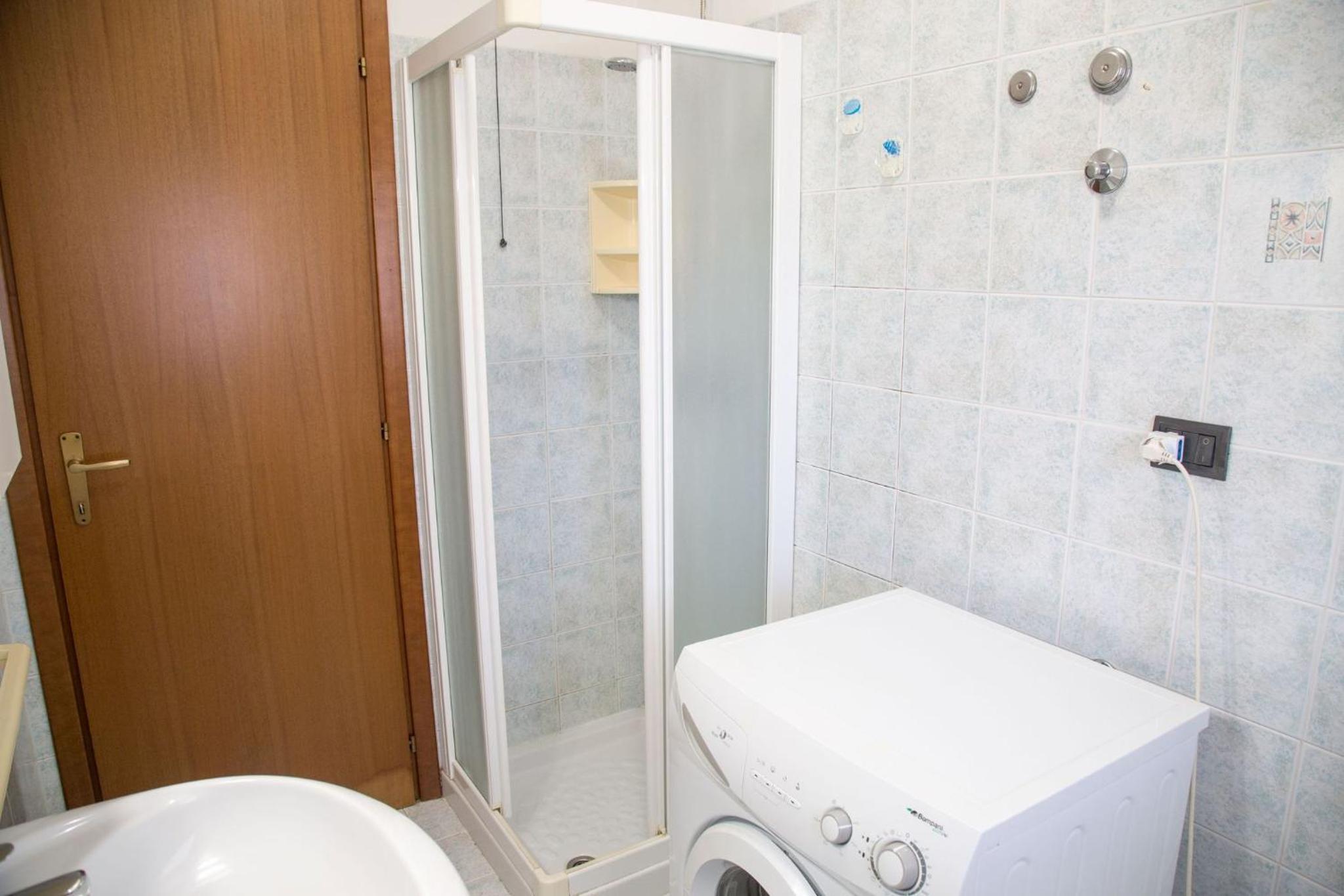 Ground-floor haven just 350mt from the beach