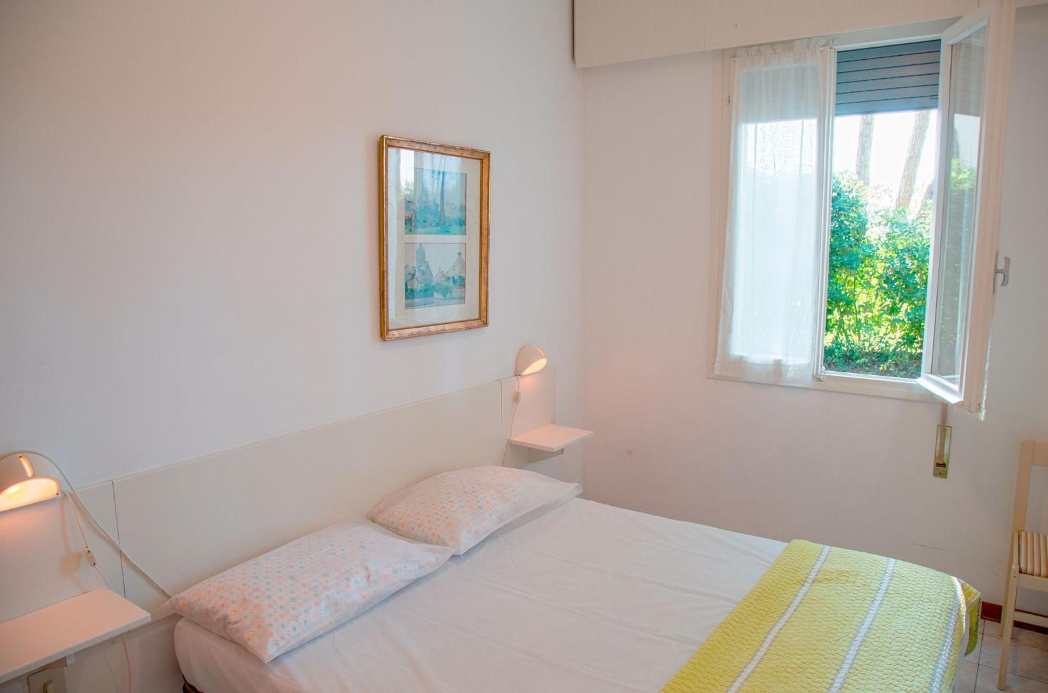Apartment in pine forest near the beach