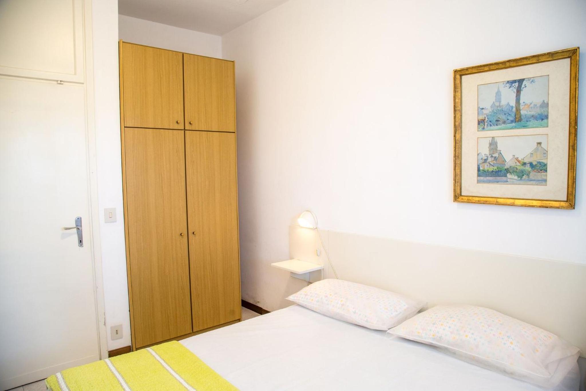 Apartment in pine forest near the beach
