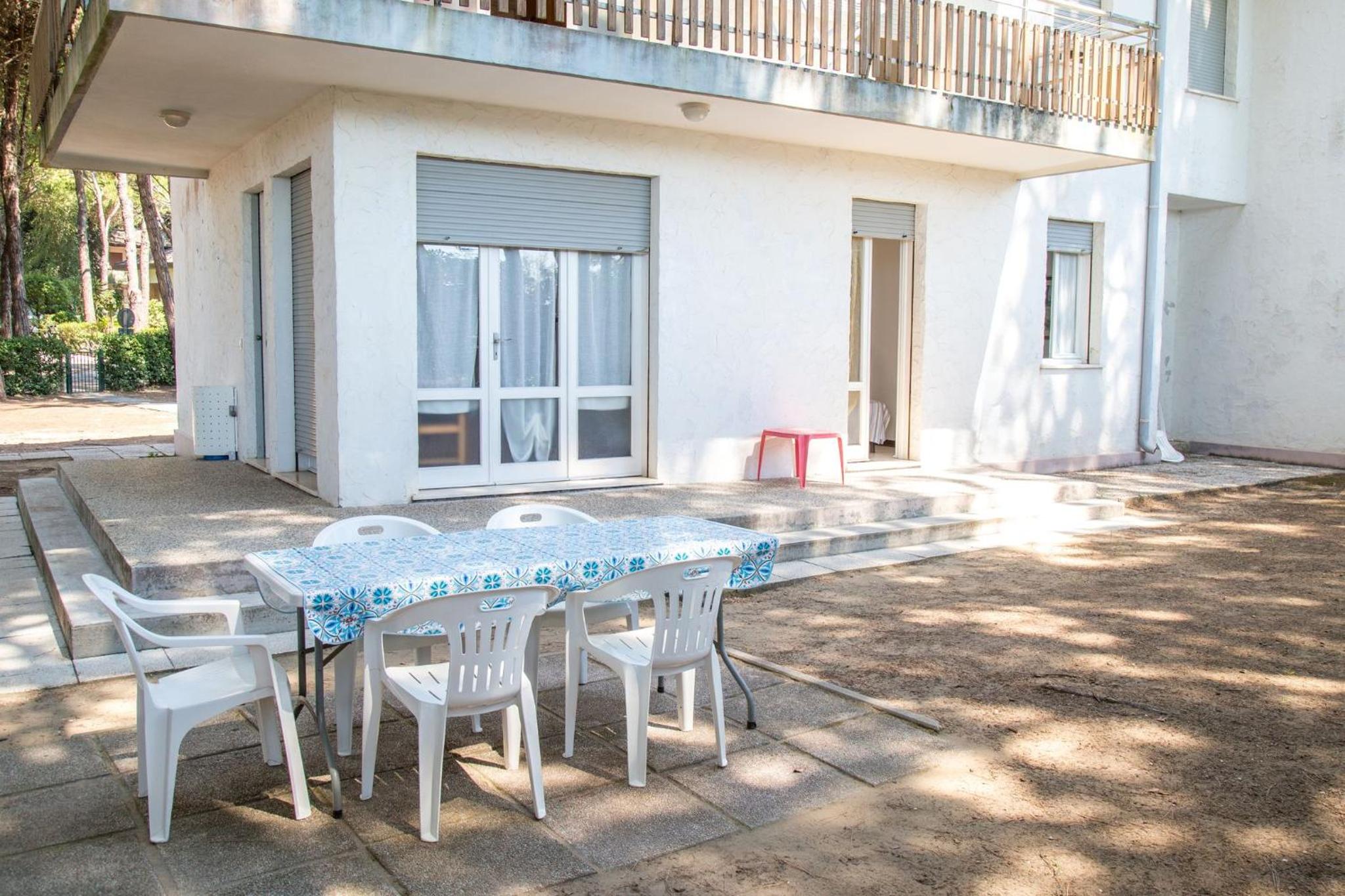 Apartment in pine forest near the beach