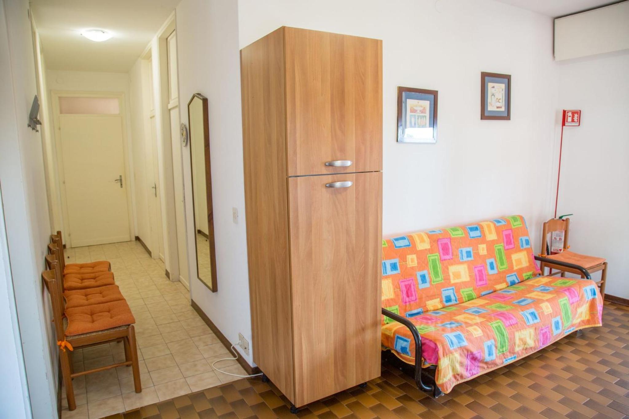Spacious first-floor flat near the beach