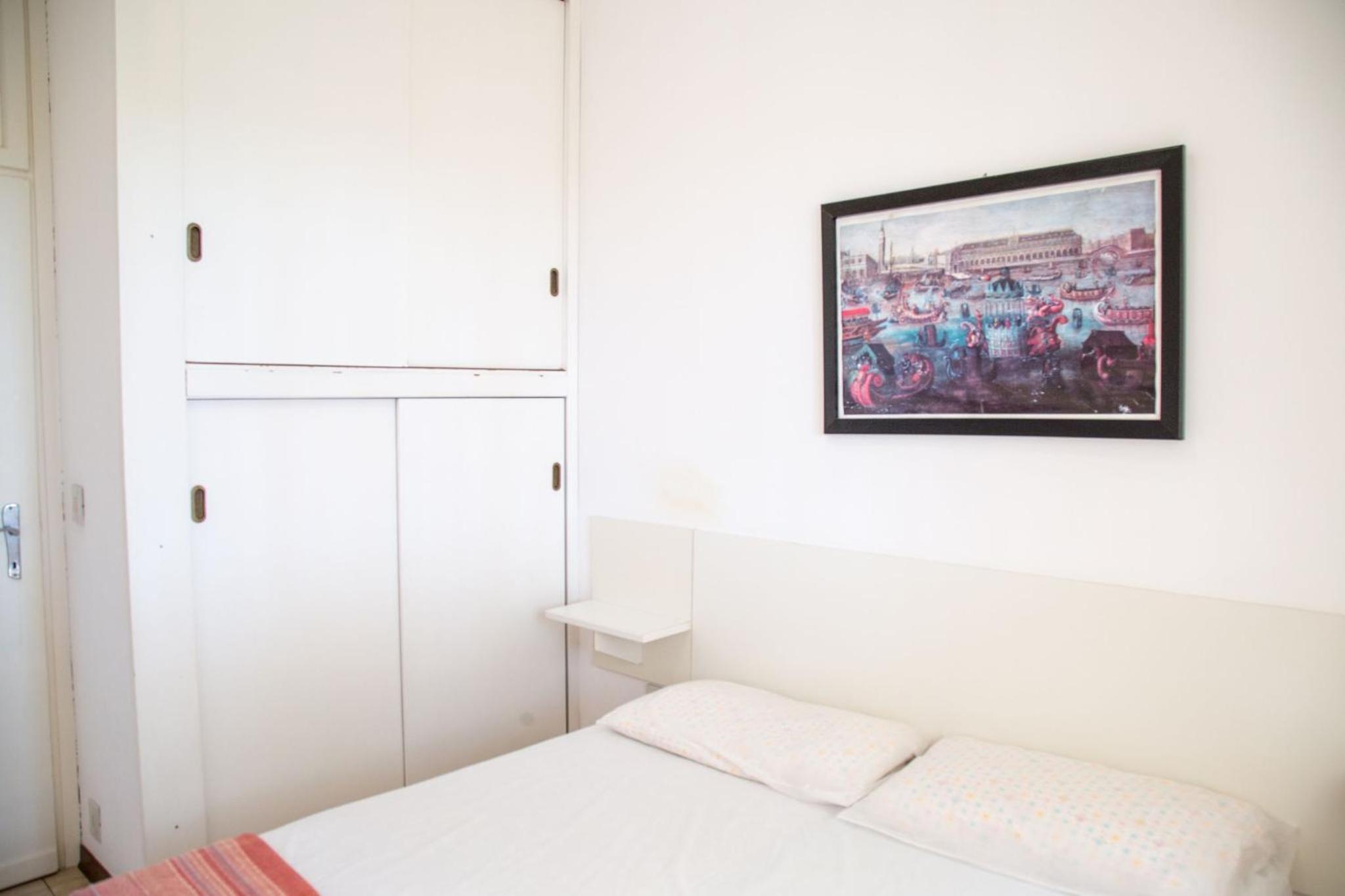 Spacious first-floor flat near the beach