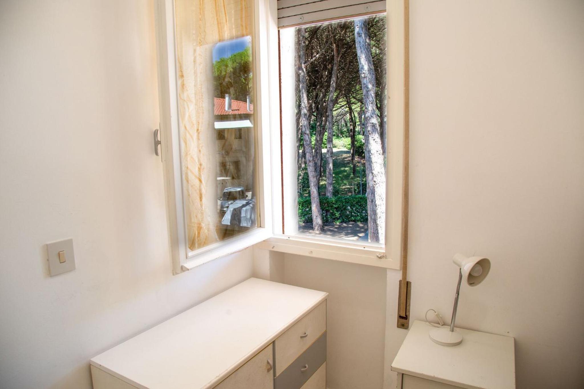 Spacious first-floor flat near the beach