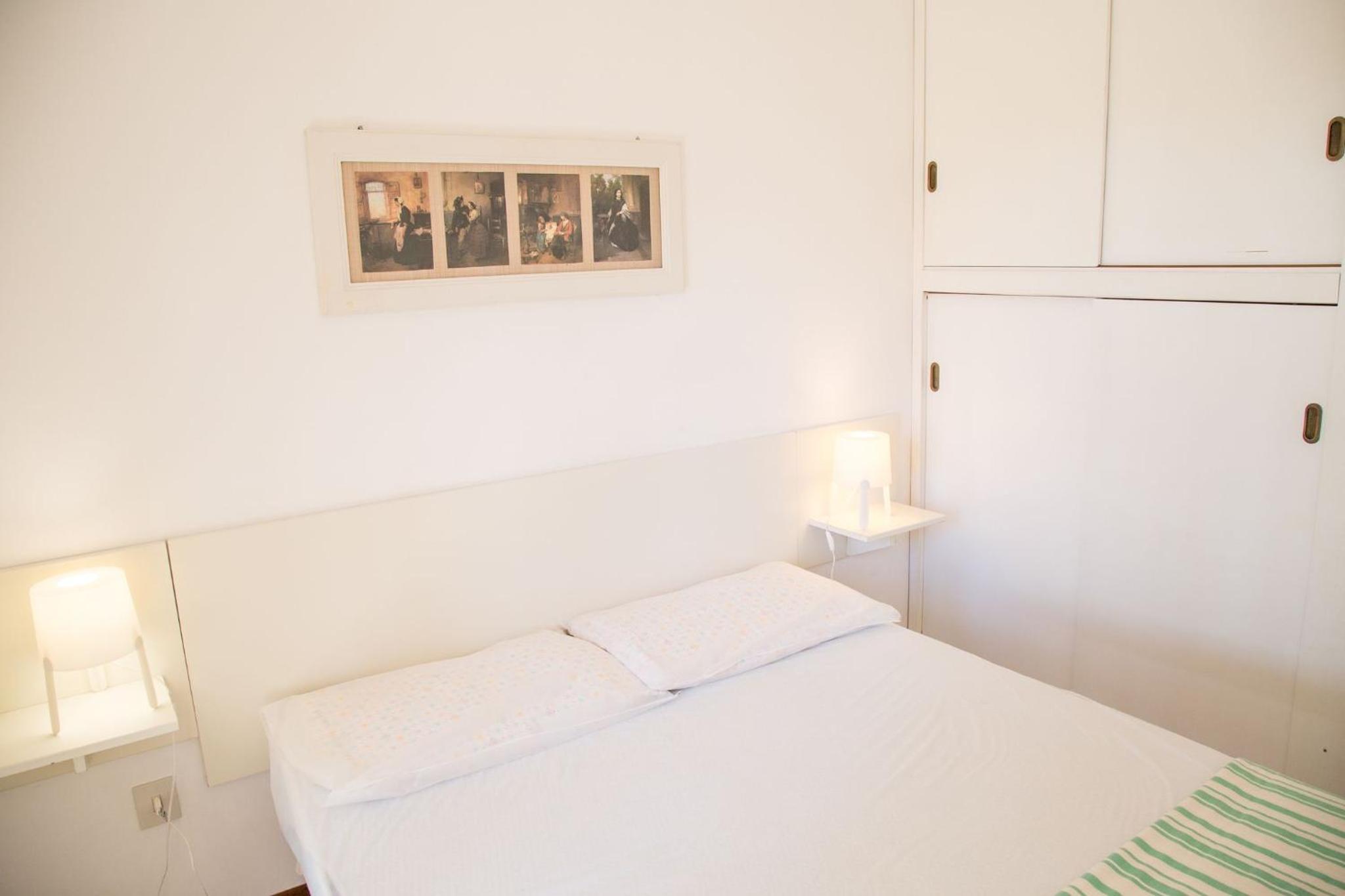 Spacious first-floor flat near the beach