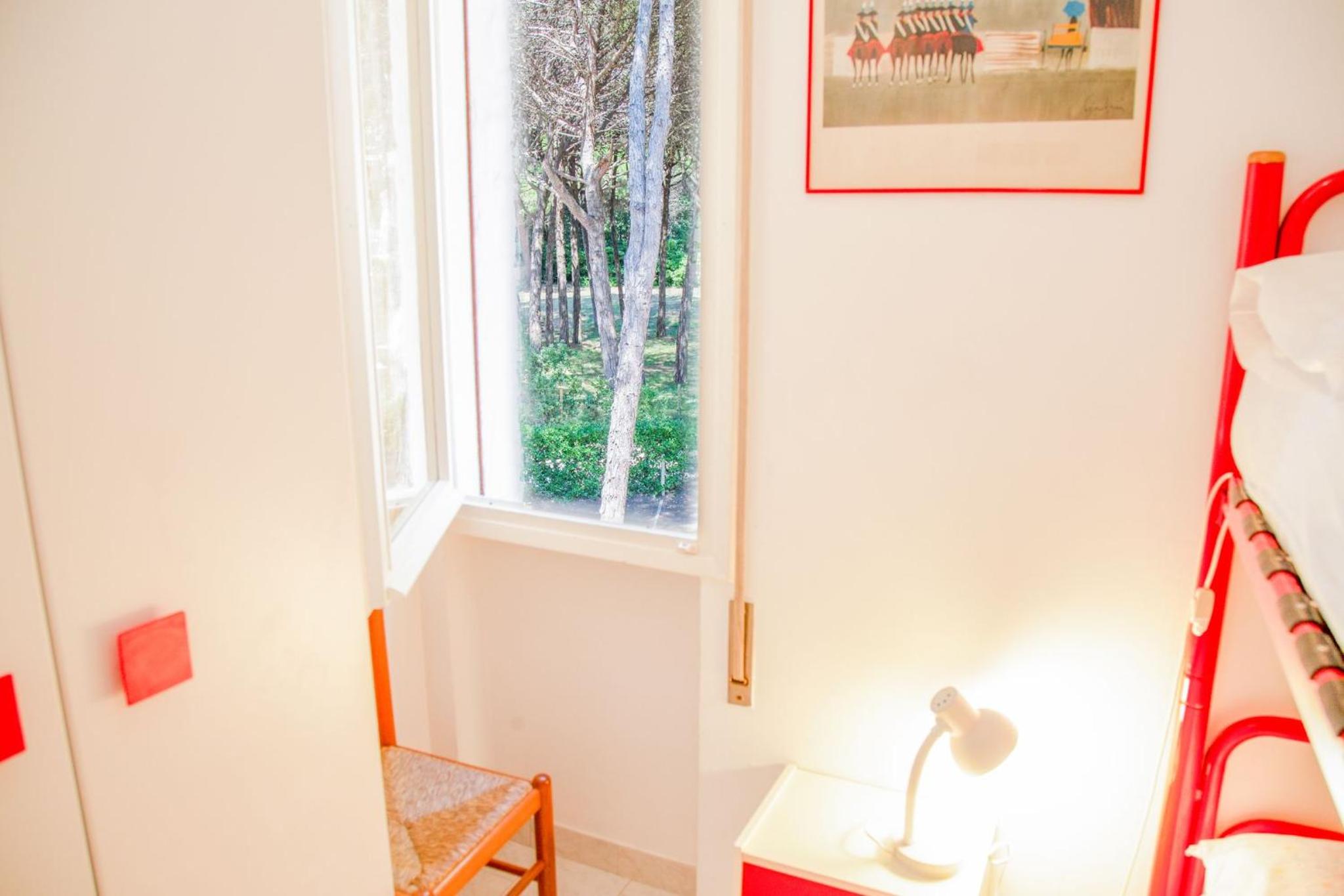Spacious first-floor flat near the beach