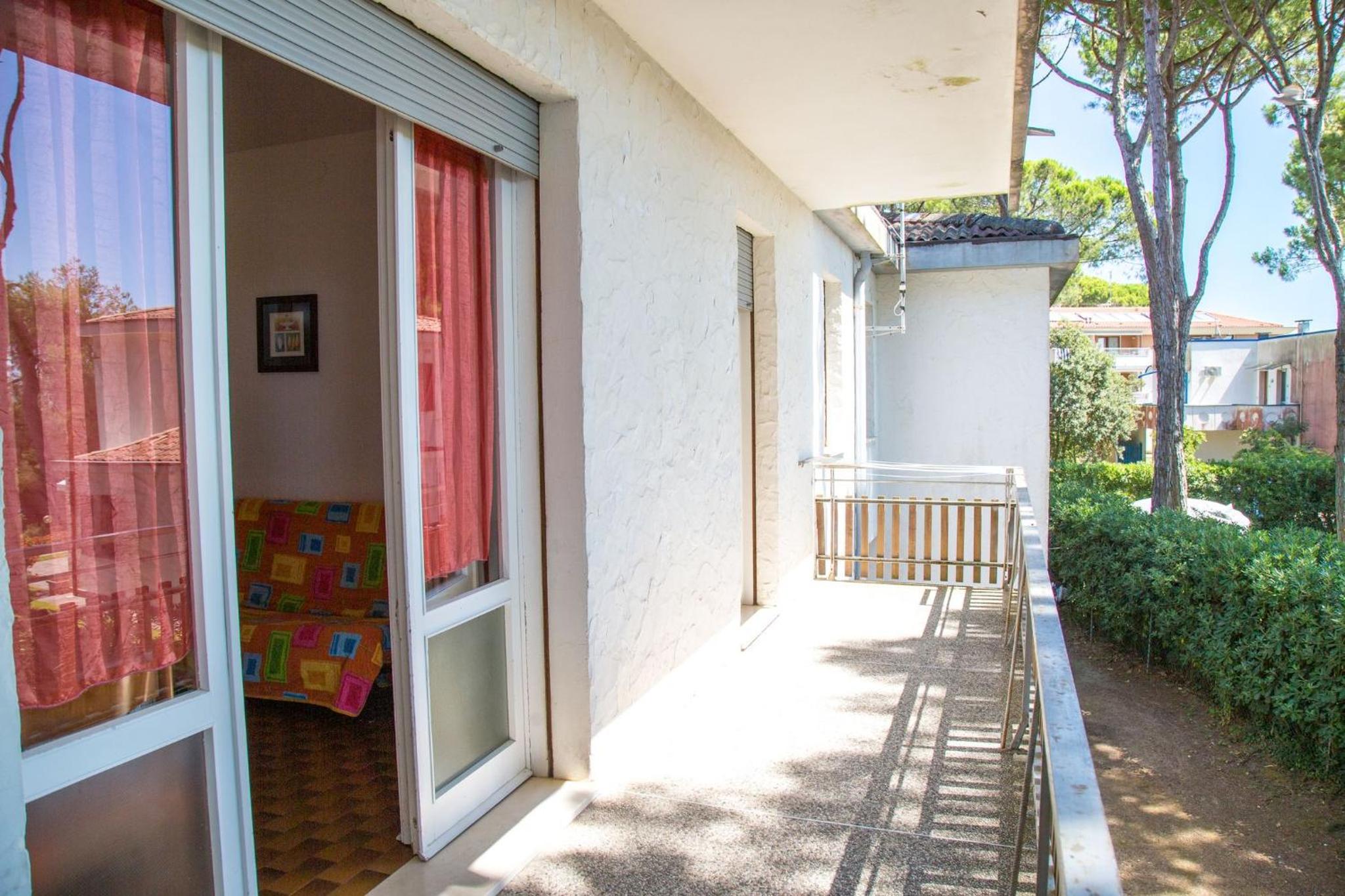 Spacious first-floor flat near the beach