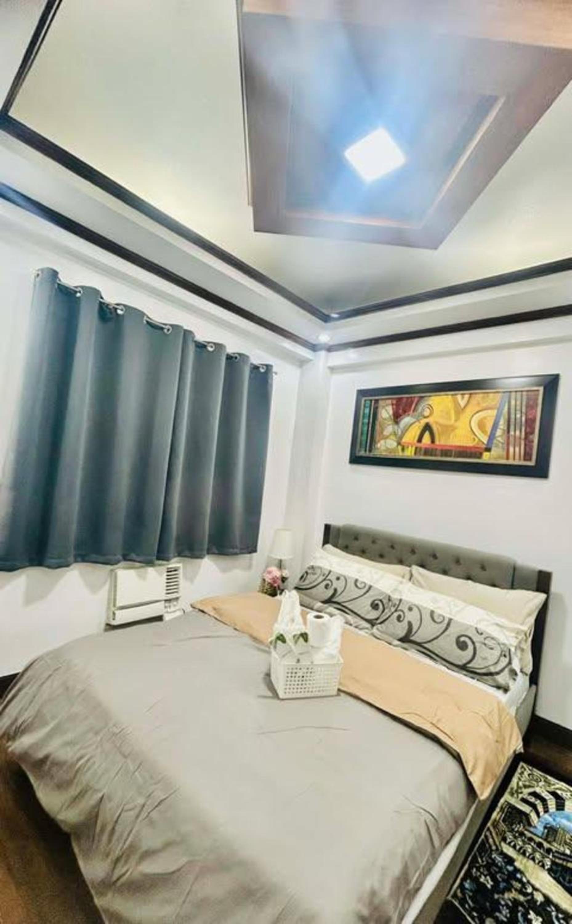 City Condo Perfect for Family & Friends
