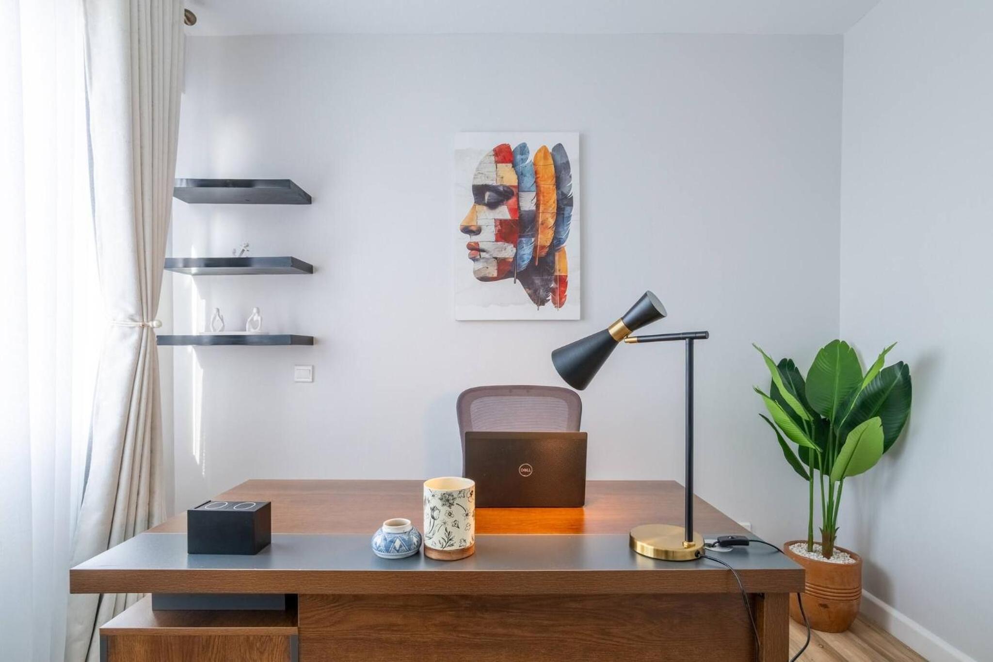 ishi Nairobi Modern Business Apartment