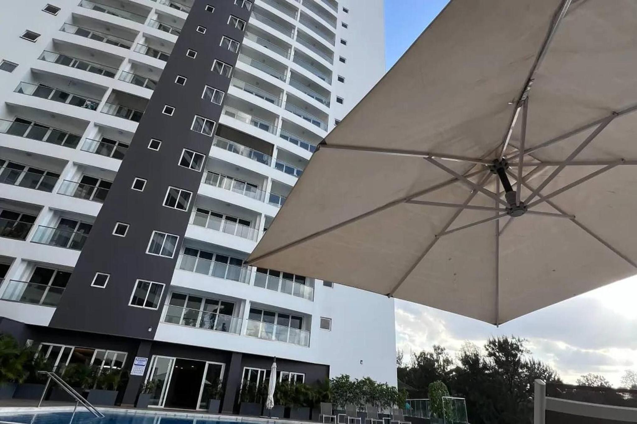 ishi Nairobi Modern Business Apartment