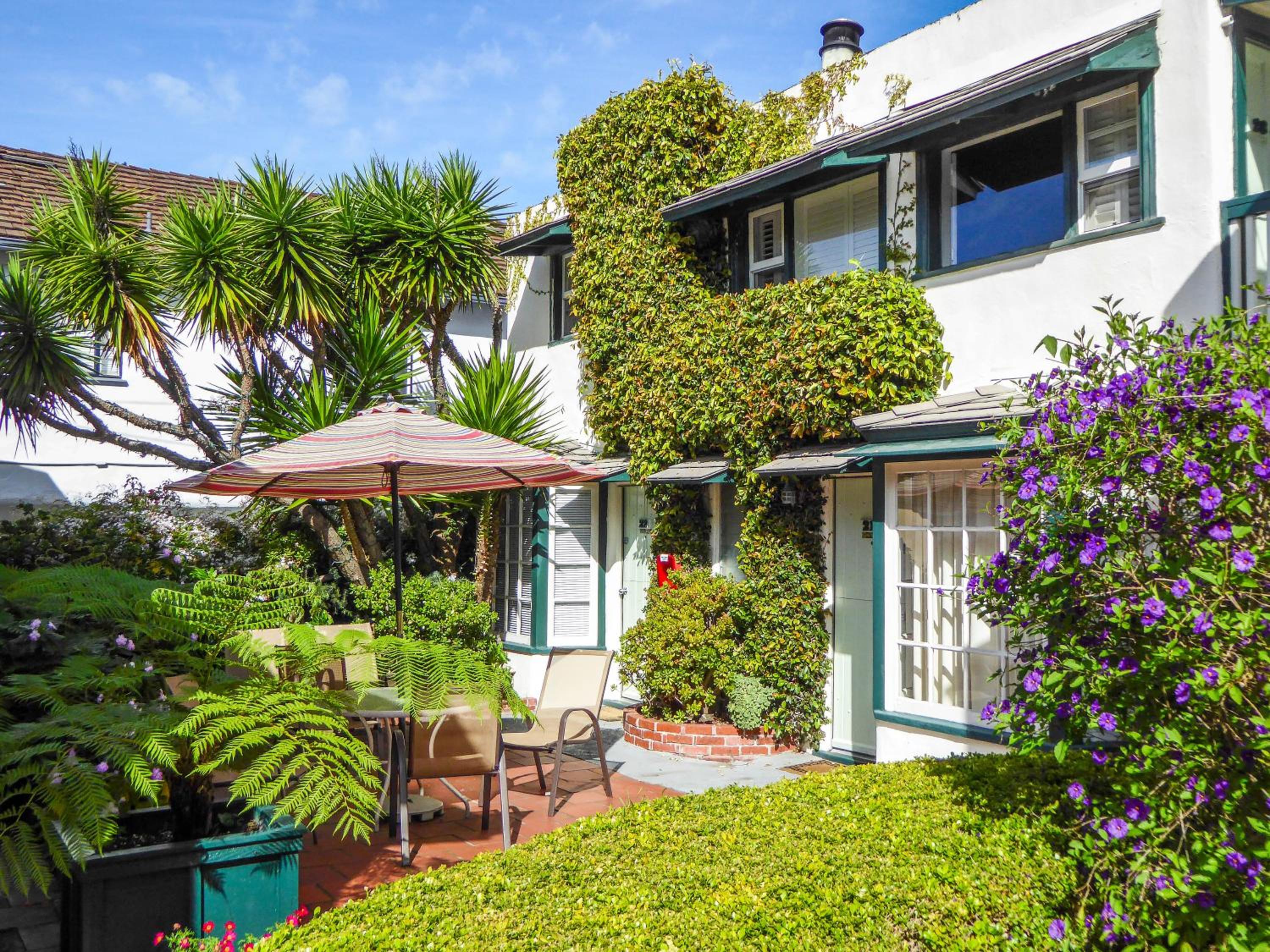 Monterey Vacations - Carmel Fireplace Inn - Property Image 1