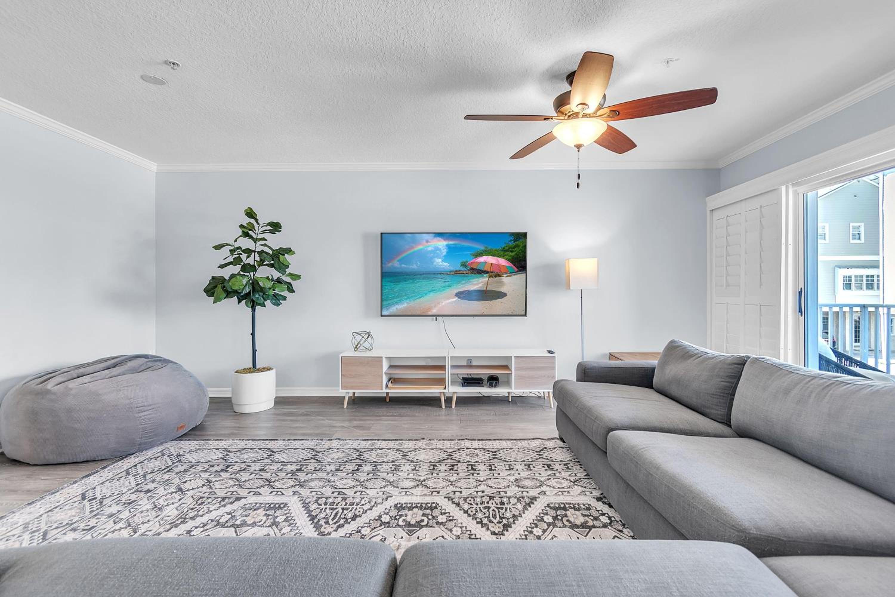 El Mar Townhome - Unit D