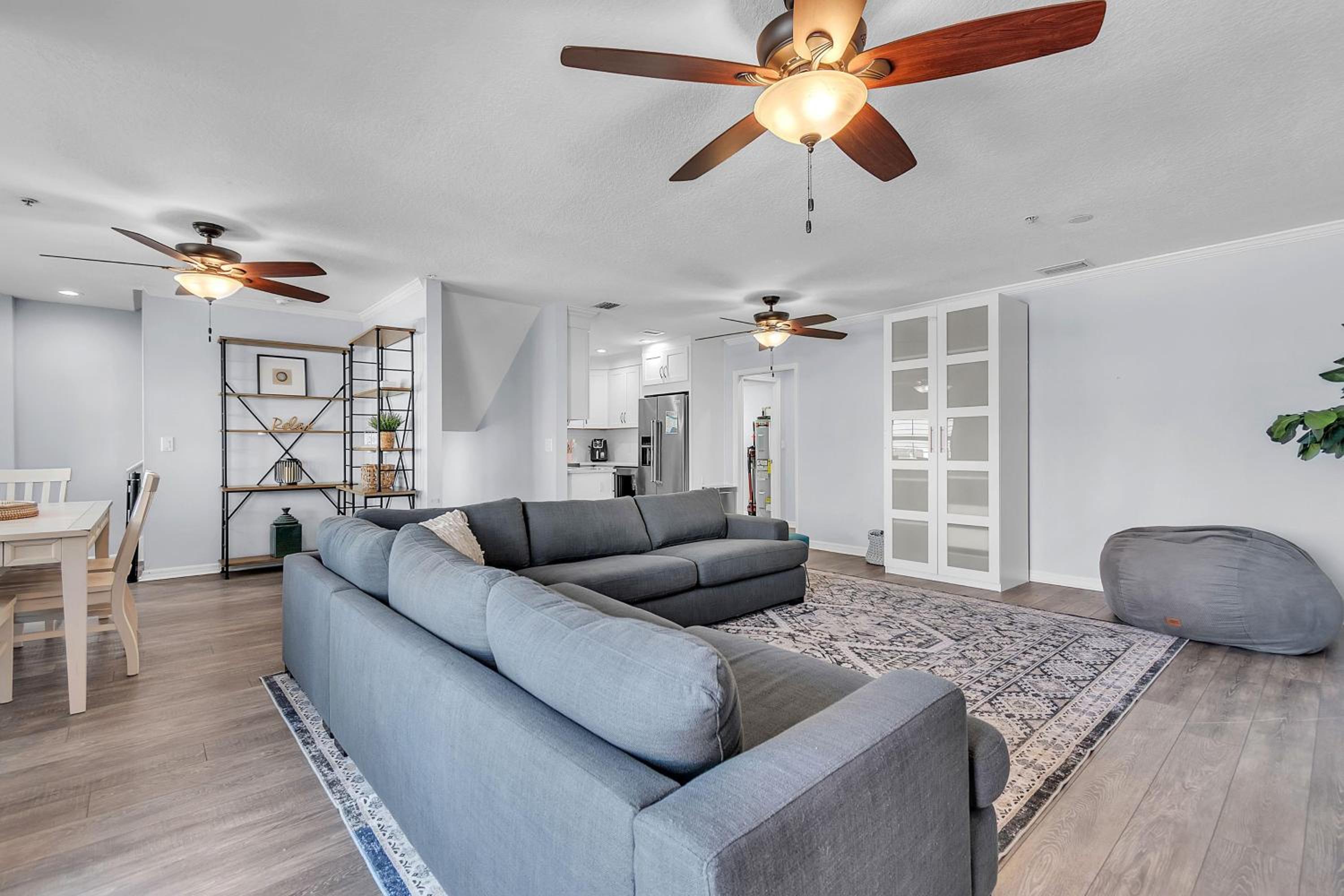 El Mar Townhome - Unit D