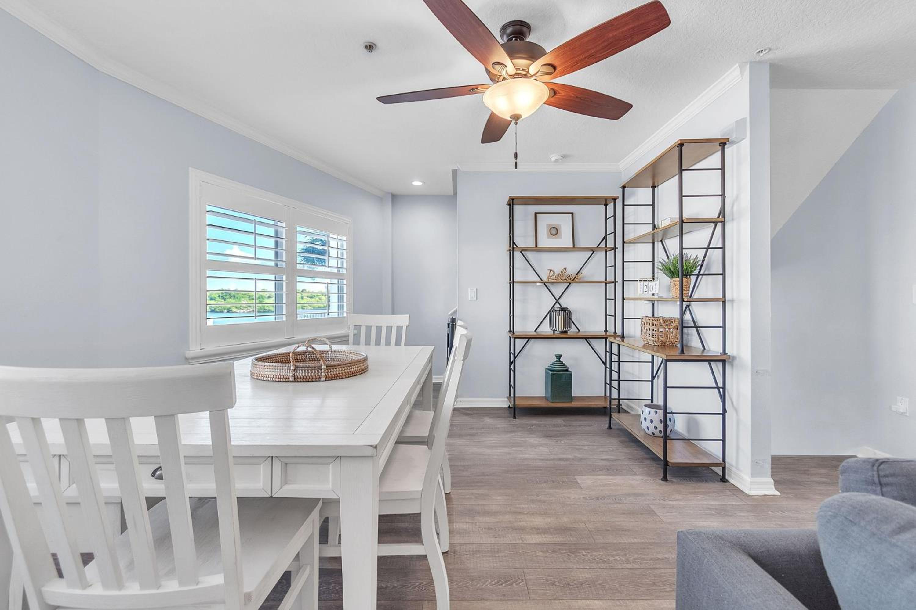El Mar Townhome - Unit D