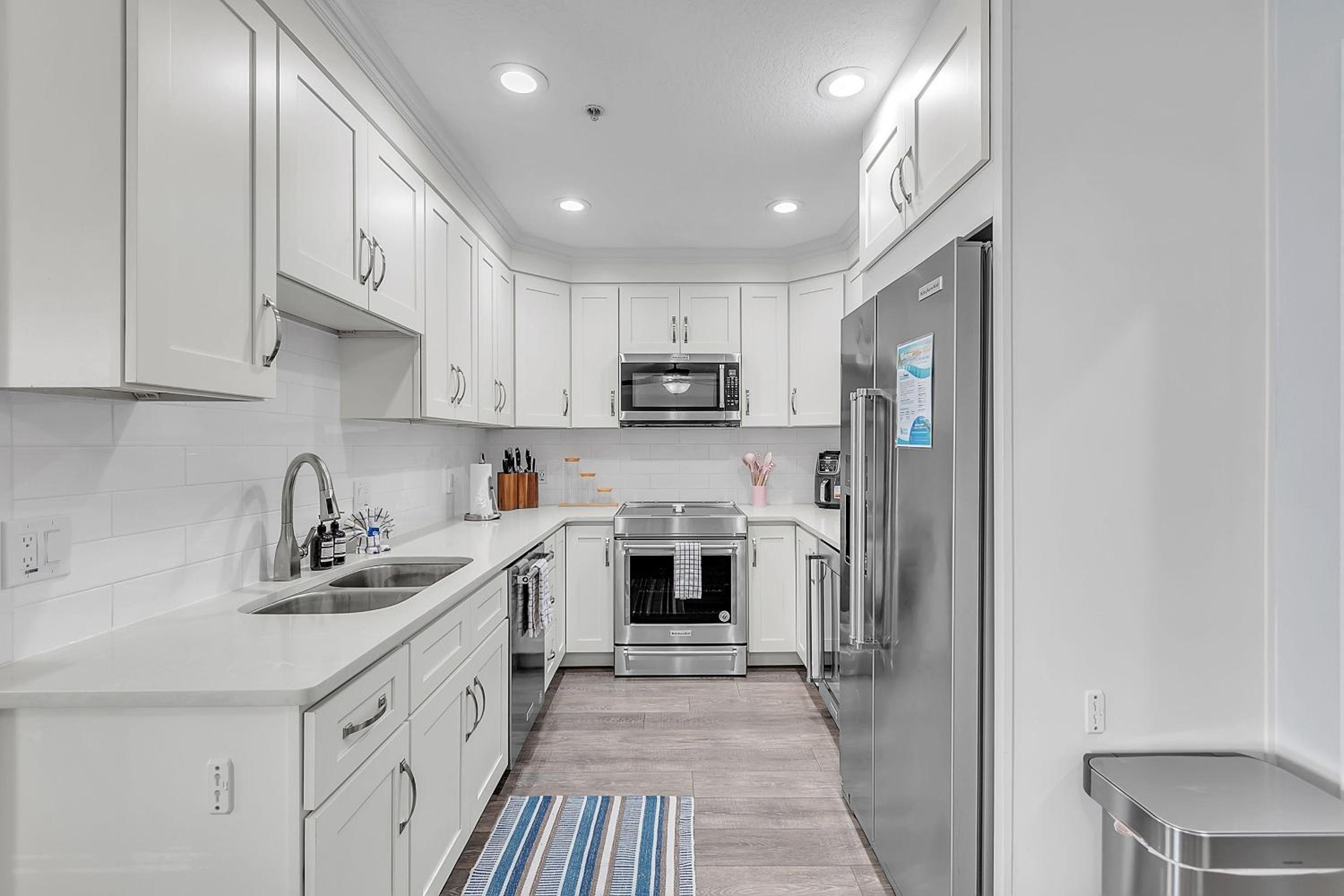 El Mar Townhome - Unit D