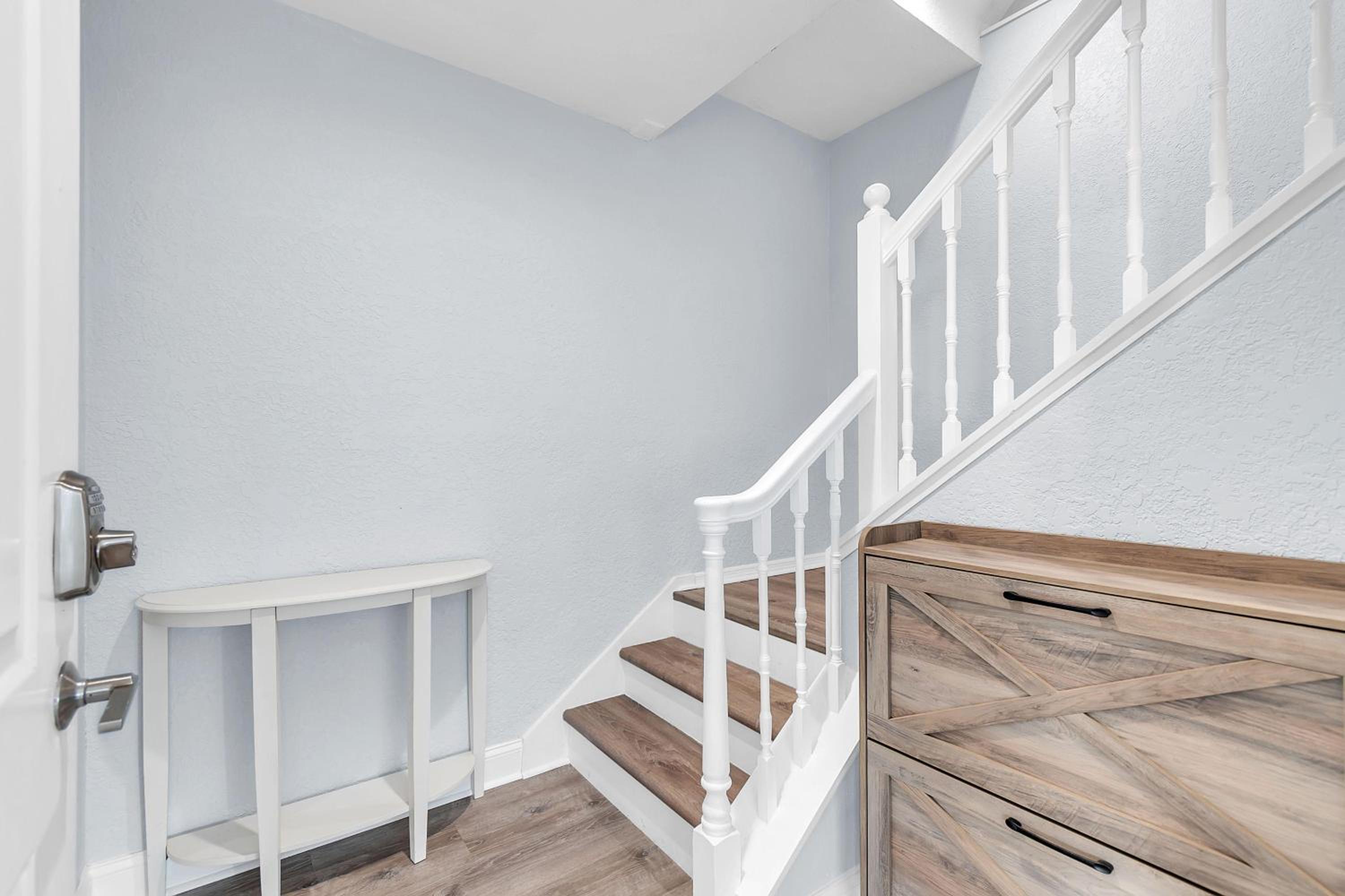 El Mar Townhome - Unit D