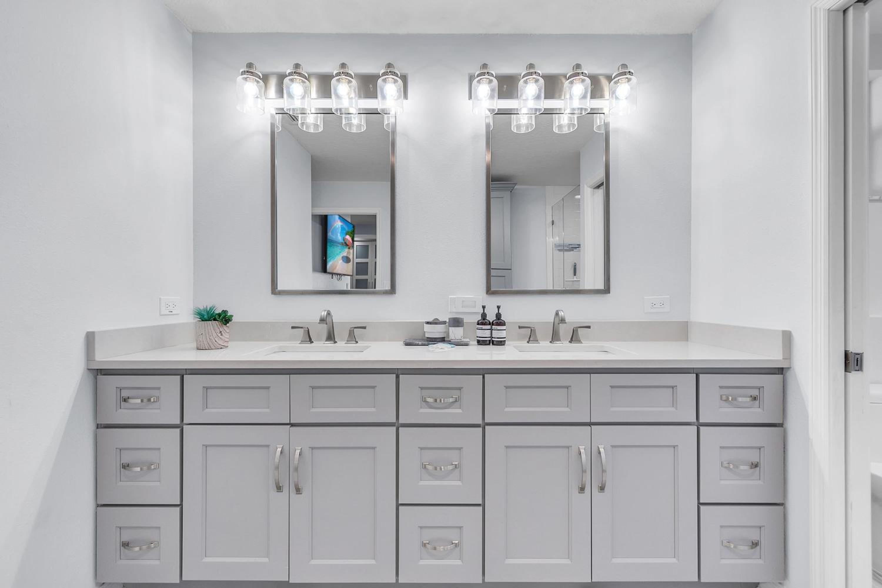 El Mar Townhome - Unit D