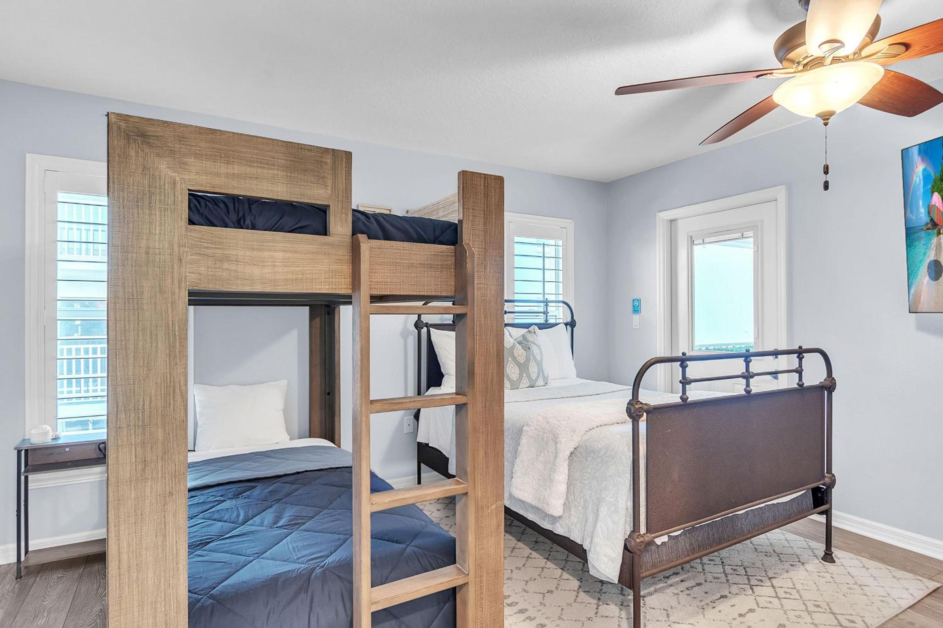 El Mar Townhome - Unit D
