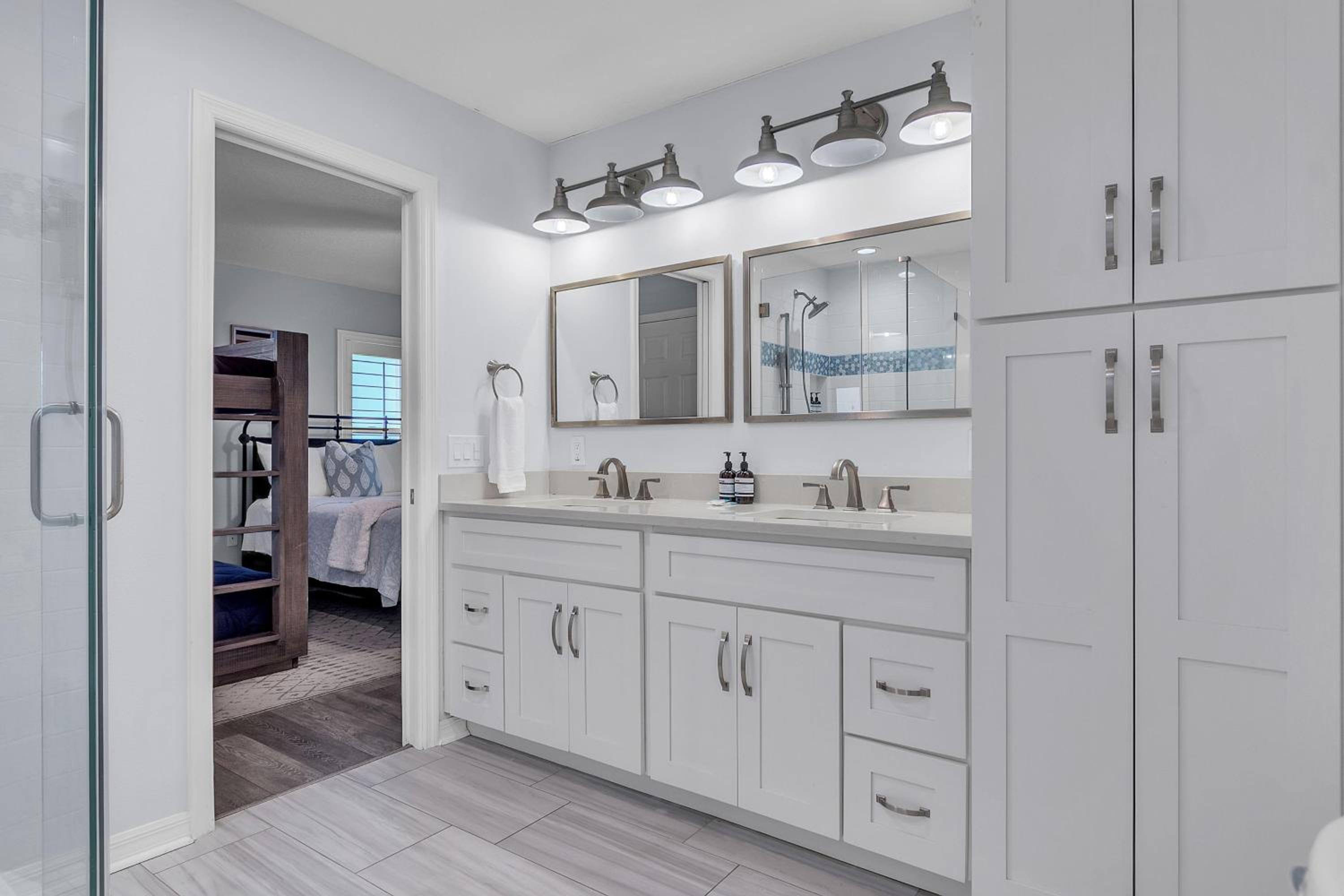 El Mar Townhome - Unit D