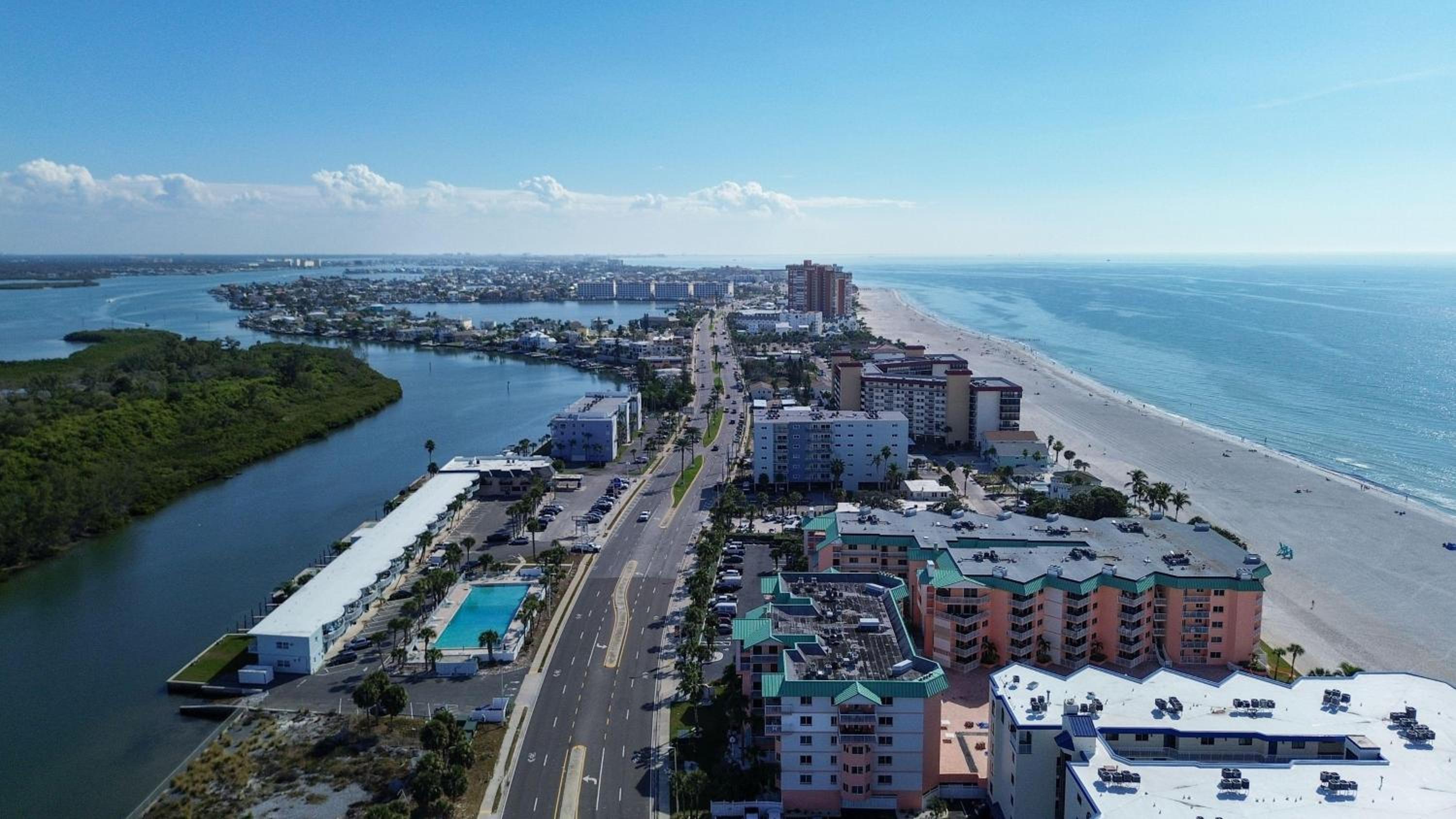 El Mar Townhome - Unit D