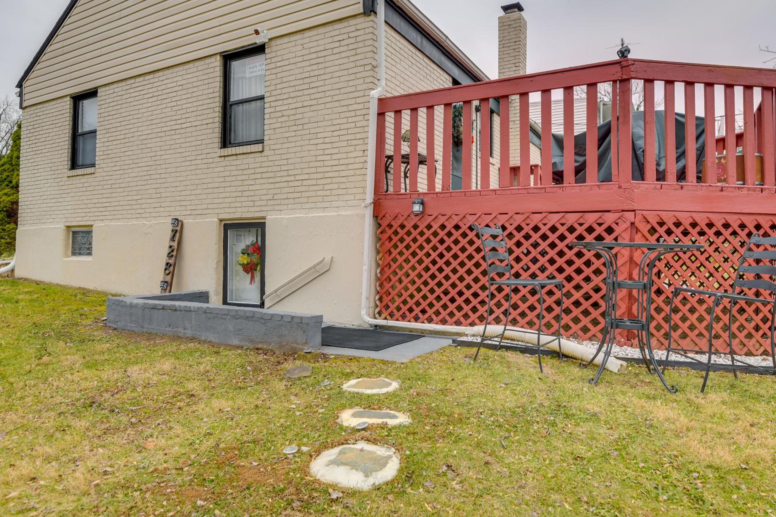 Global Staycation! Scenic Pikesville Family Home