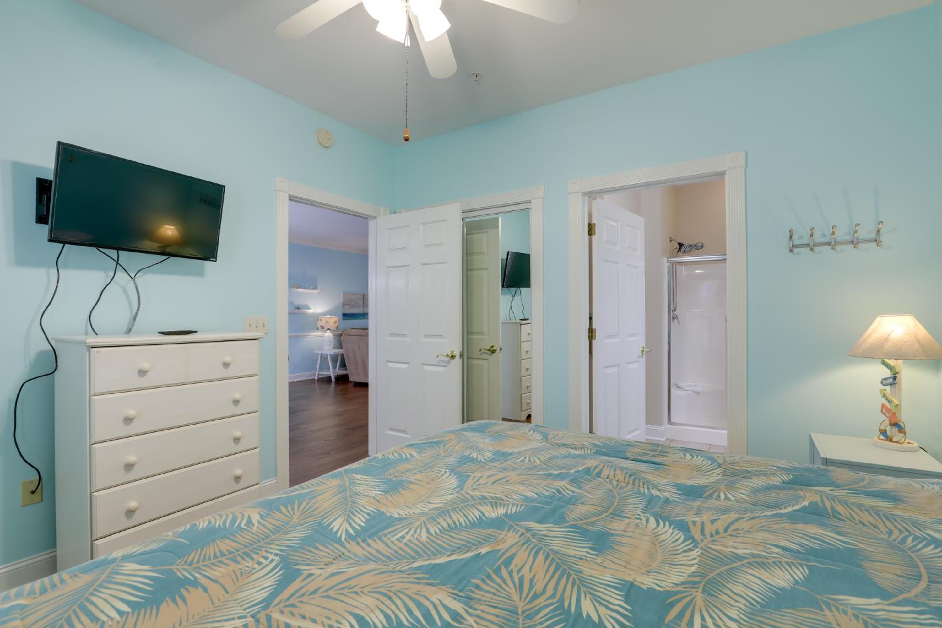 Screened Patio with Pond Views! Myrtle Beach Condo