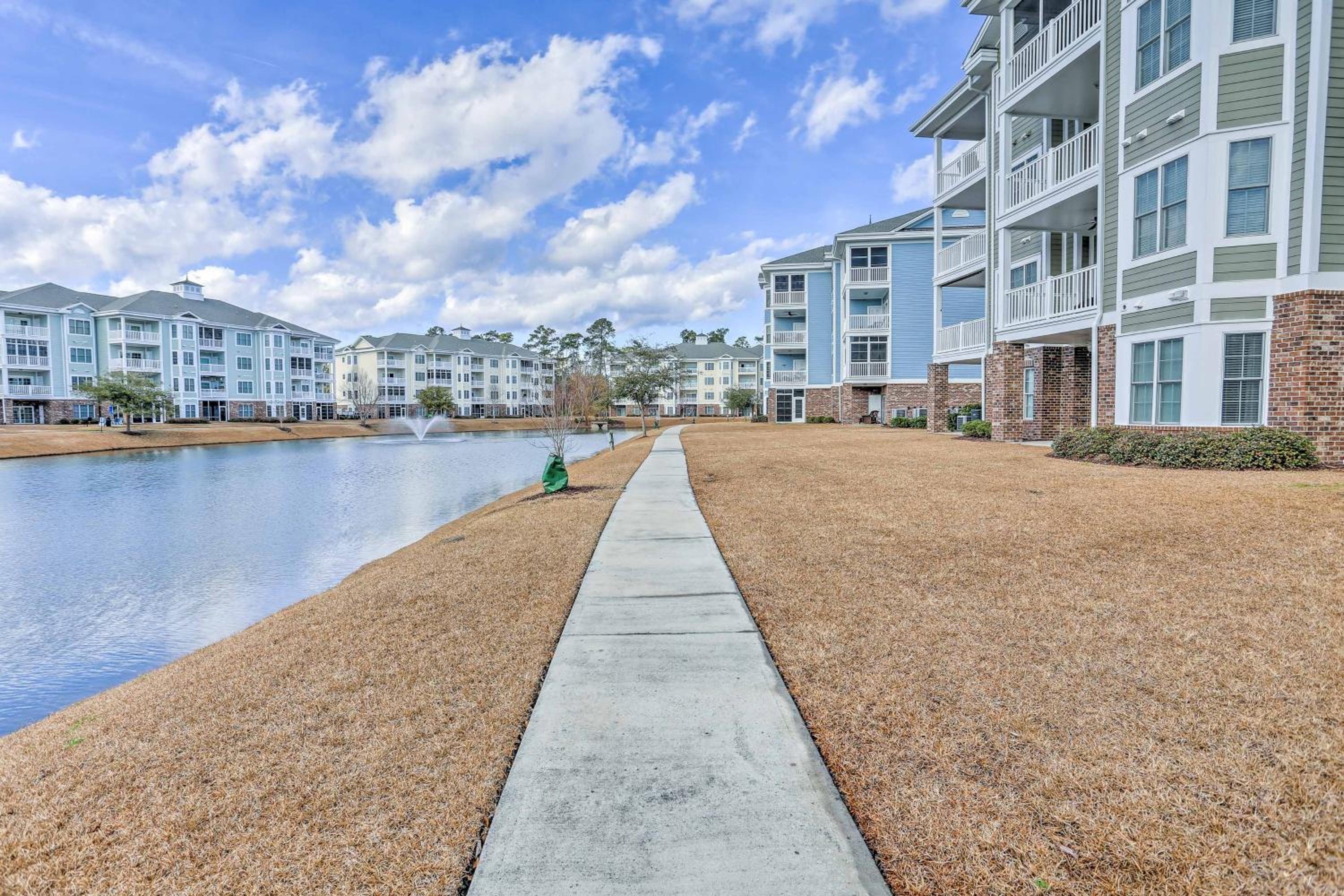Screened Patio with Pond Views! Myrtle Beach Condo