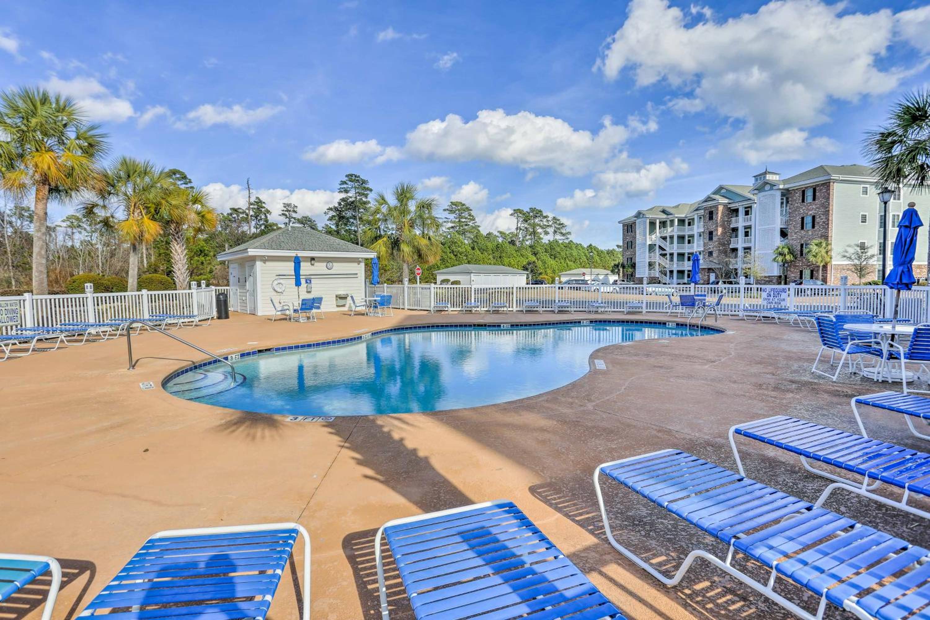 Screened Patio with Pond Views! Myrtle Beach Condo