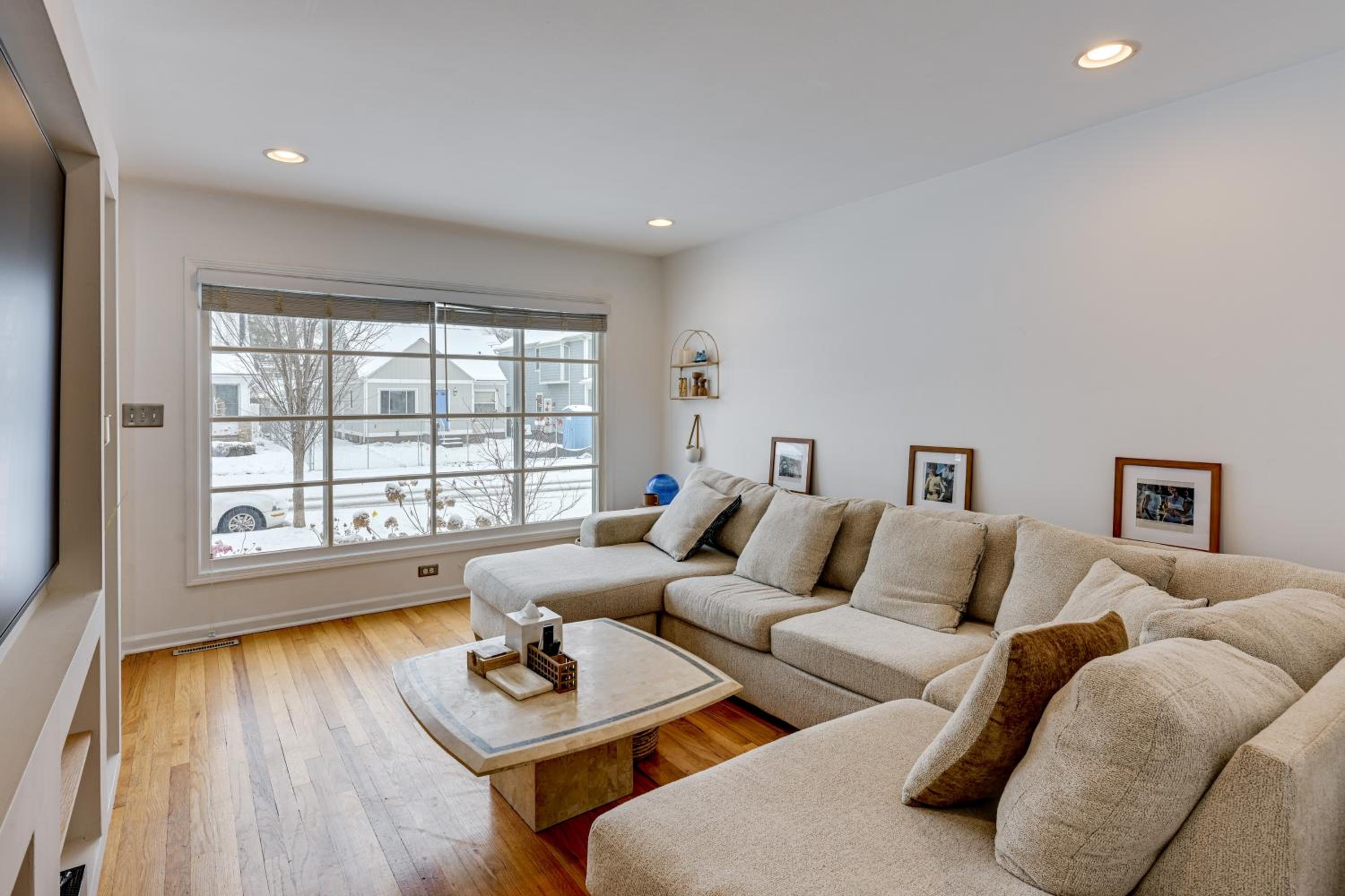 Mid-Century Family Bungalow Desirable Birmingham!