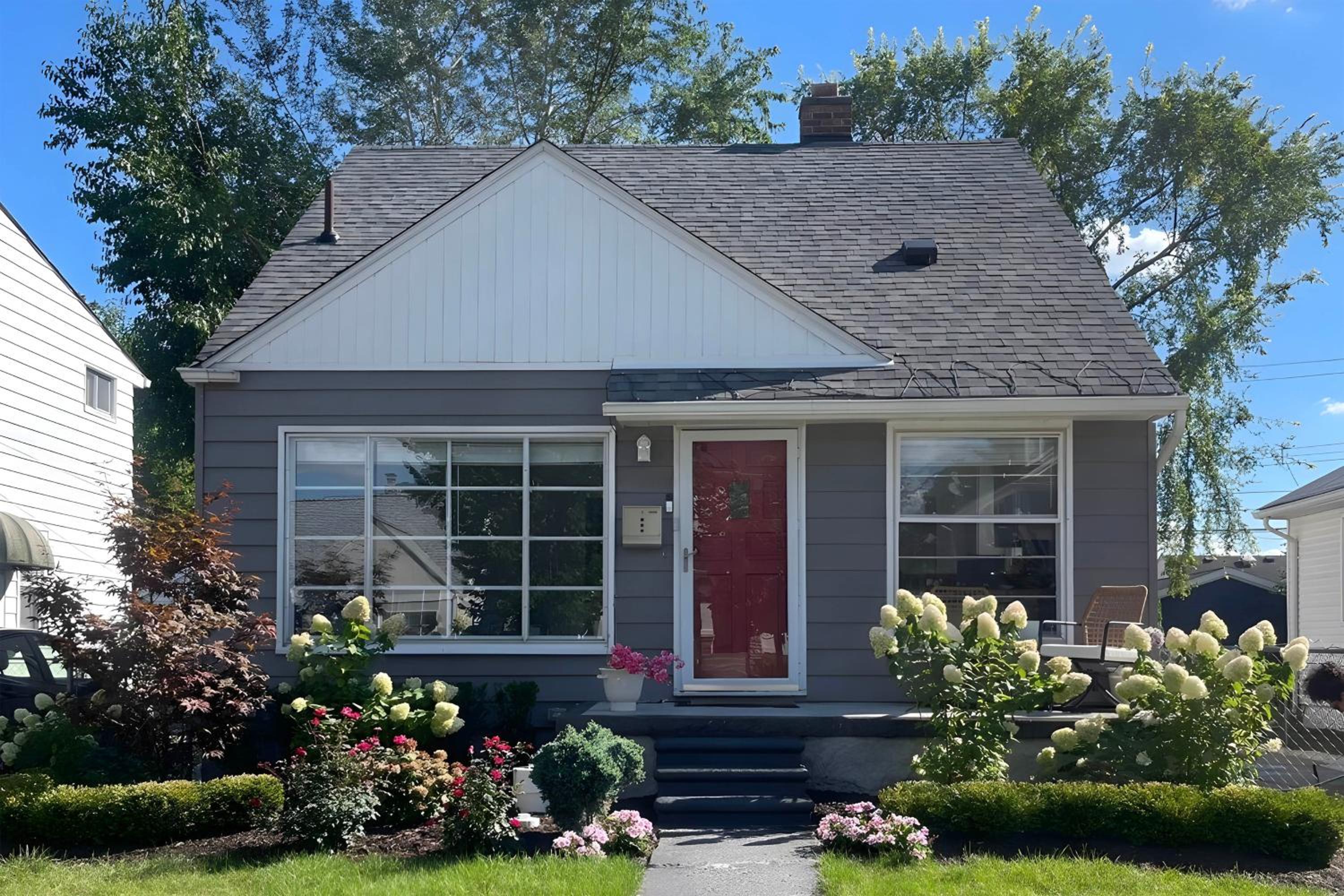 Mid-Century Family Bungalow Desirable Birmingham!