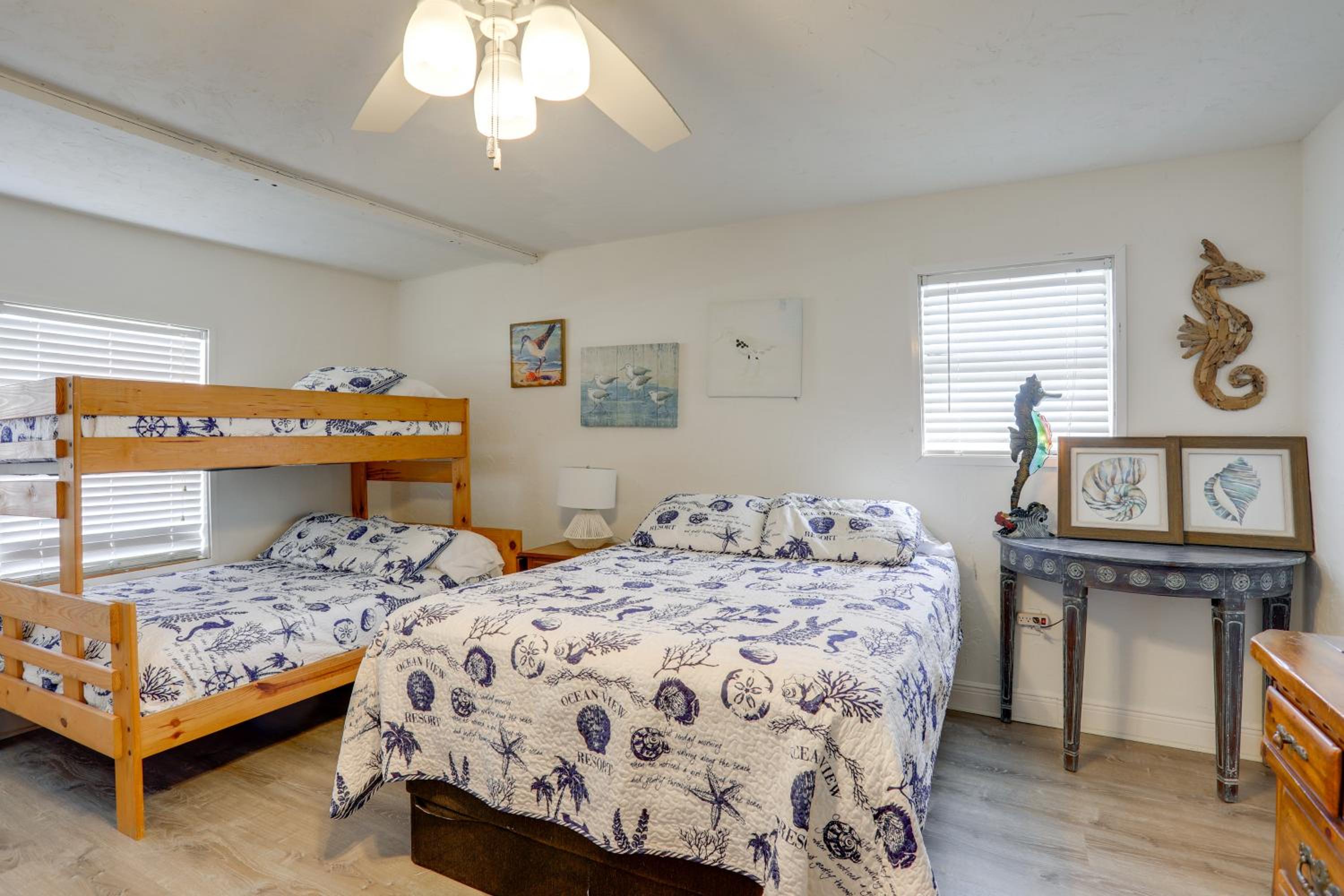 1 Mi to Festivals! Grand Isle Getaway with Deck