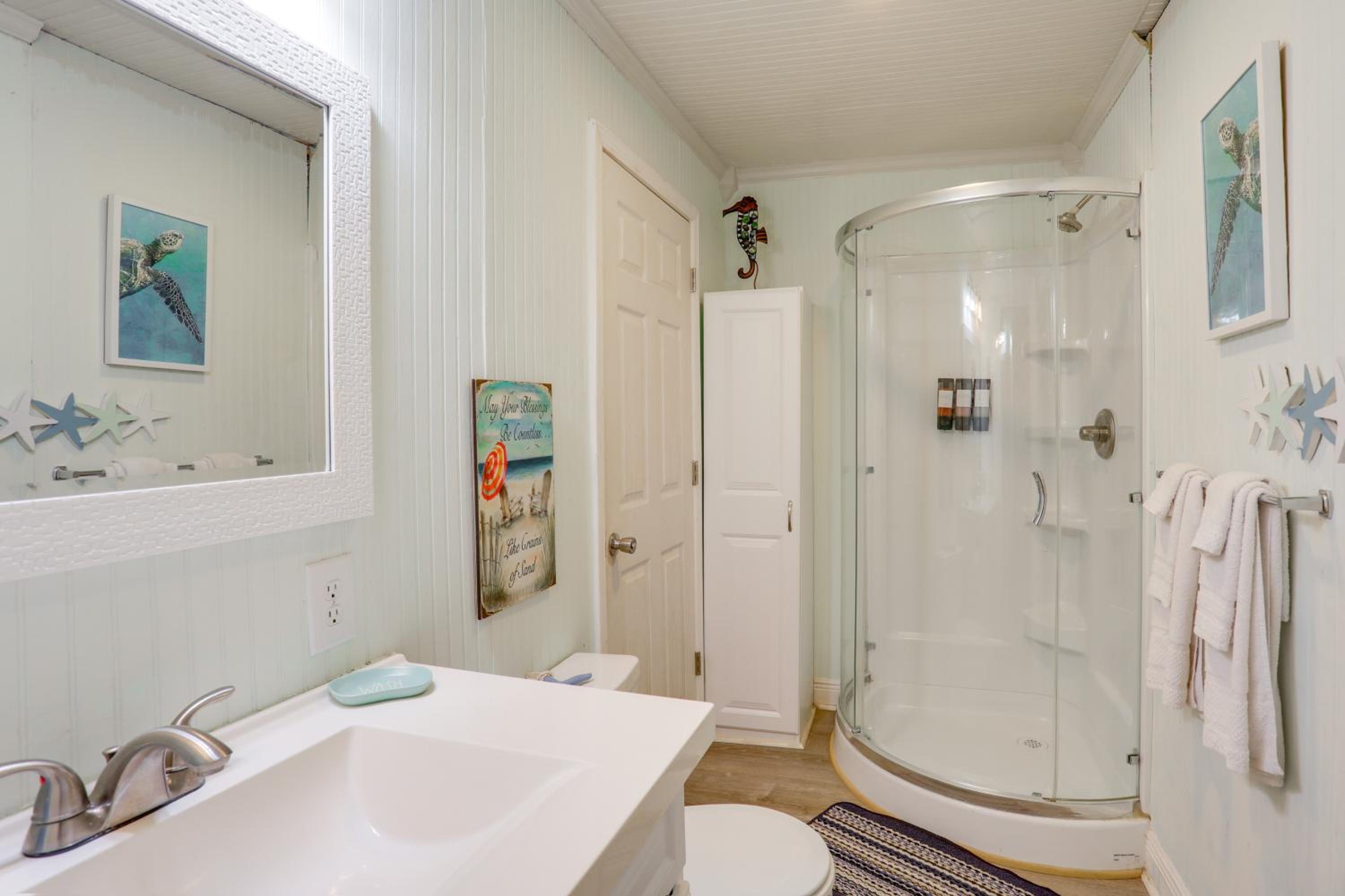 1 Mi to Festivals! Grand Isle Getaway with Deck