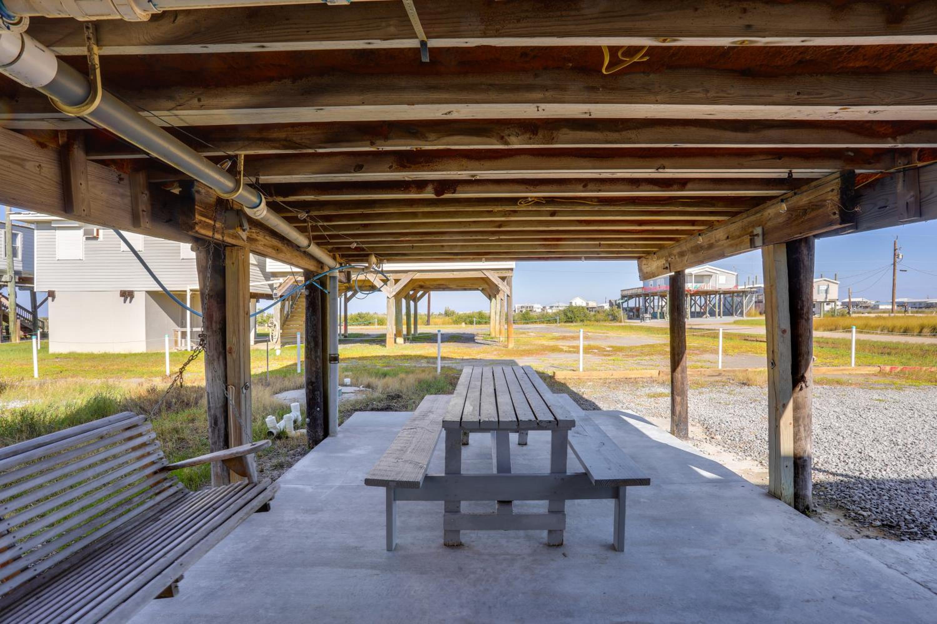 1 Mi to Festivals! Grand Isle Getaway with Deck