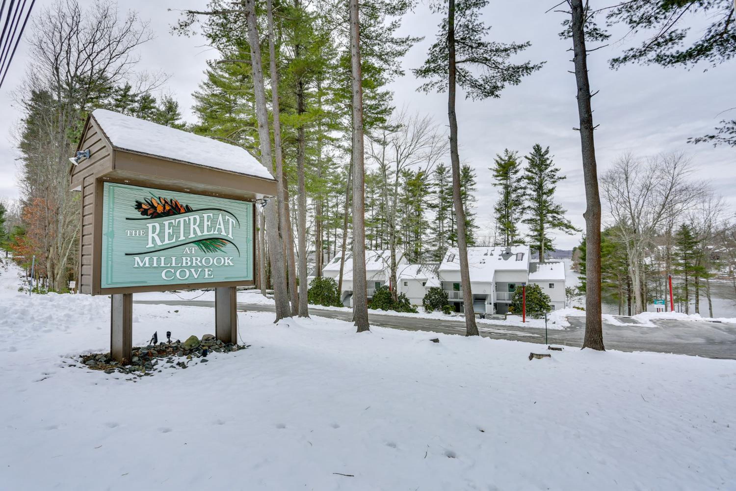 All-Season Lake Wallenpaupack Condo with Views